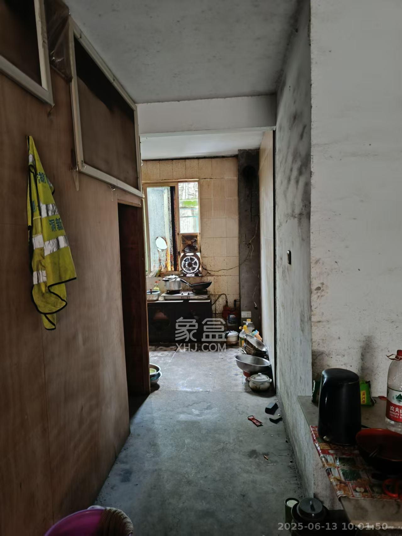 中盐勘测设计院 2室1厅2卫 1800.0元/月 中盐勘测设计院 2室1厅2卫 1800.0元/月室内图