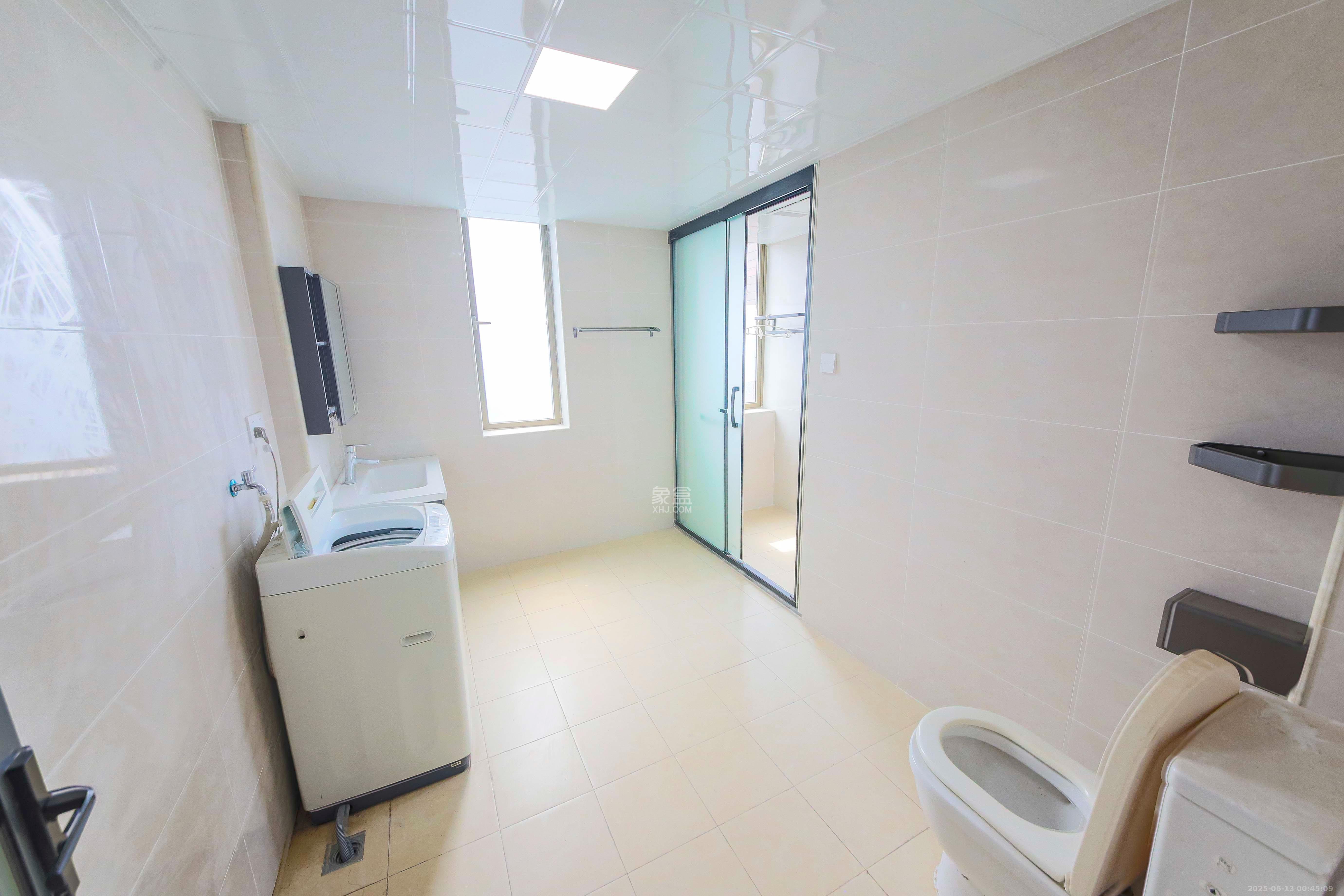 奥林匹克花园  3室2厅2卫    122.0万 奥林匹克花园  3室2厅2卫    122.0万卫生间