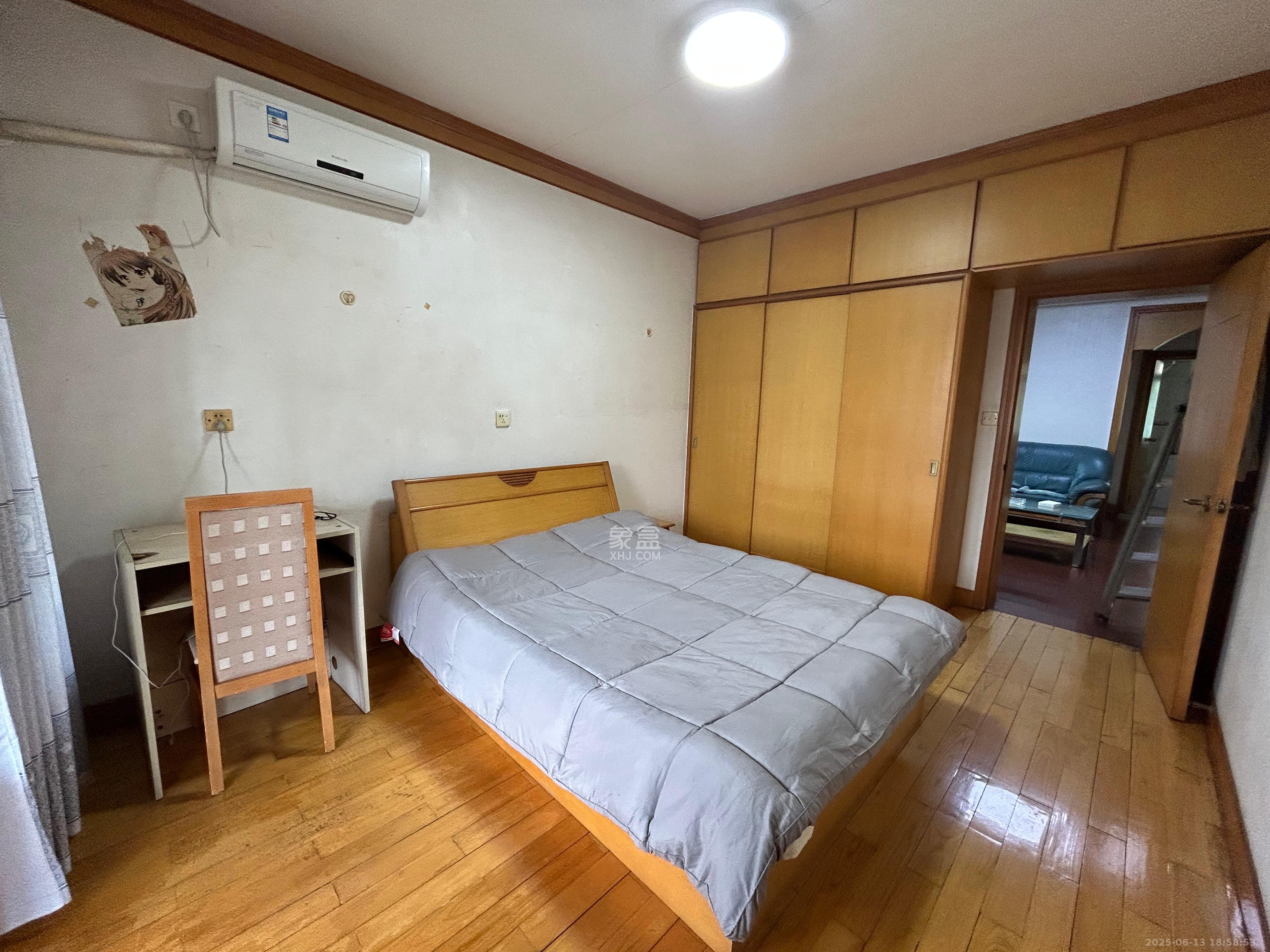 航天大院  3室2厅1卫   1900.00元/月室内图