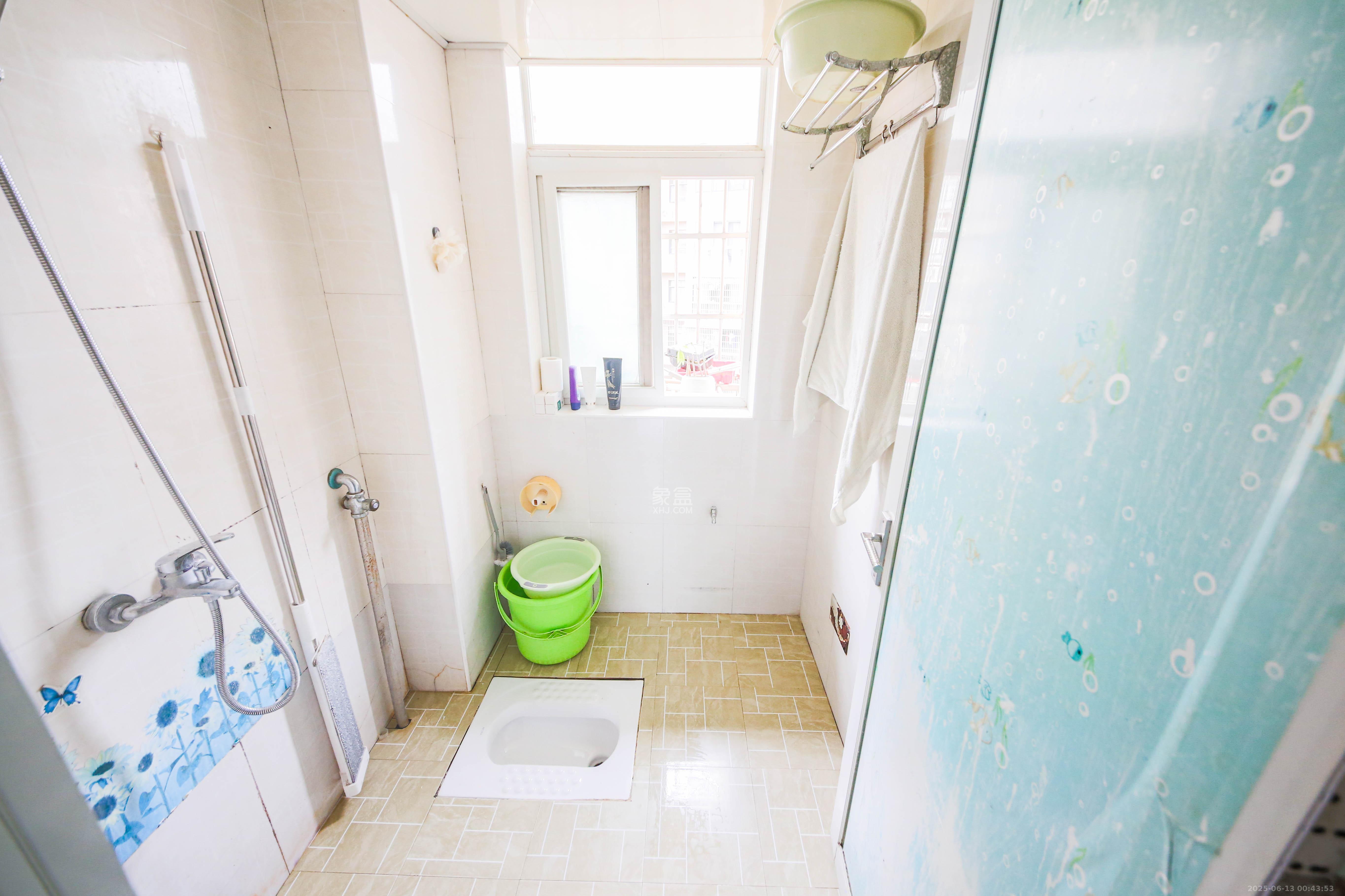 海利科院佳园  3室2厅2卫    96.0万 海利科院佳园  3室2厅2卫    96.0万卫生间