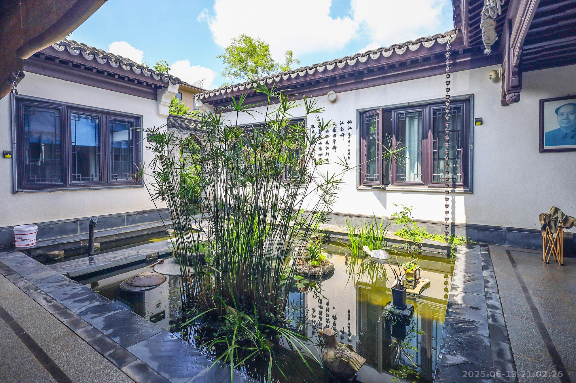 绿城青竹园  4室2厅2卫   320.00万其他