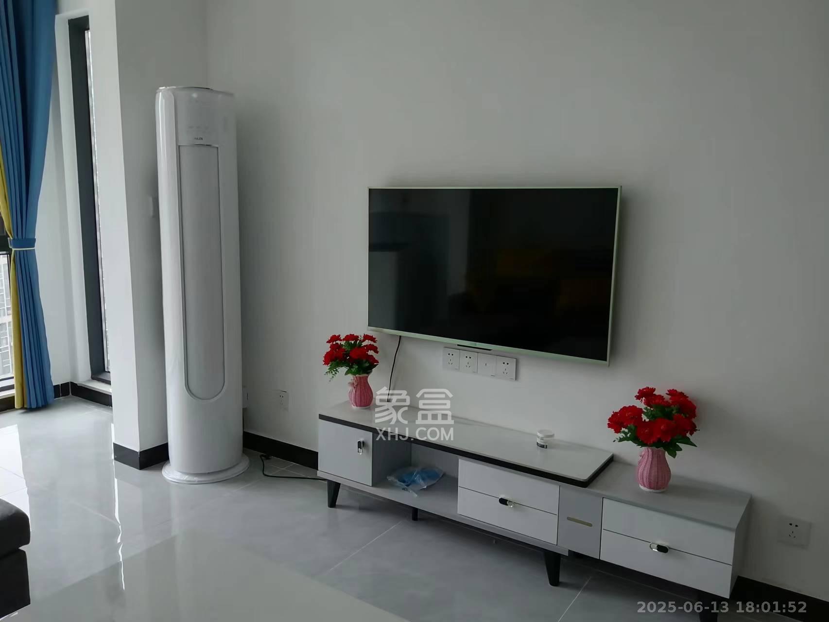 桃花嘉园 3室2厅2卫 2400.0元/月 桃花嘉园 3室2厅2卫 2400.0元/月室内图