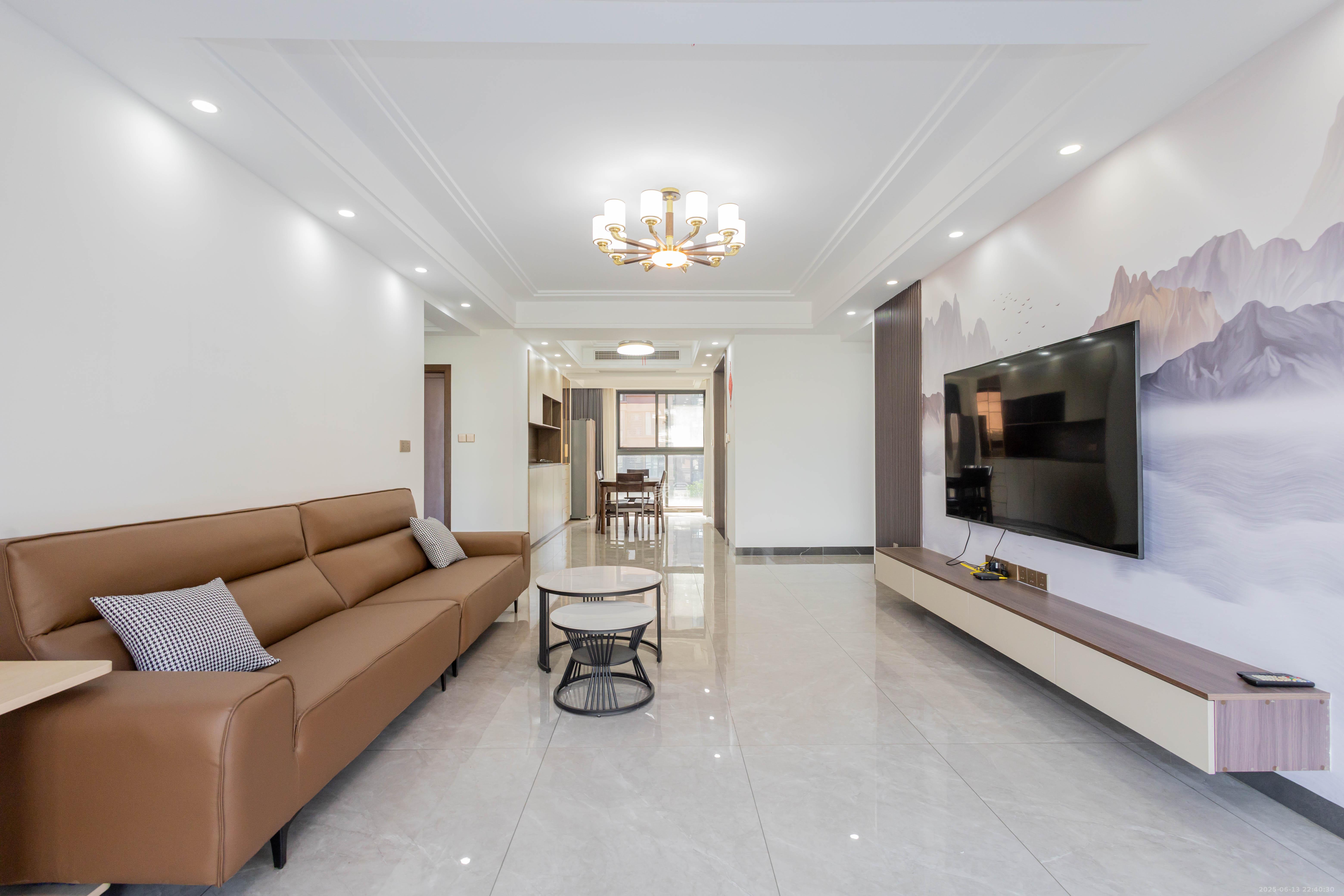 福天星中心(福天星雅苑)  4室2厅2卫    172.0万 福天星中心(福天星雅苑)  4室2厅2卫    172.0万客厅