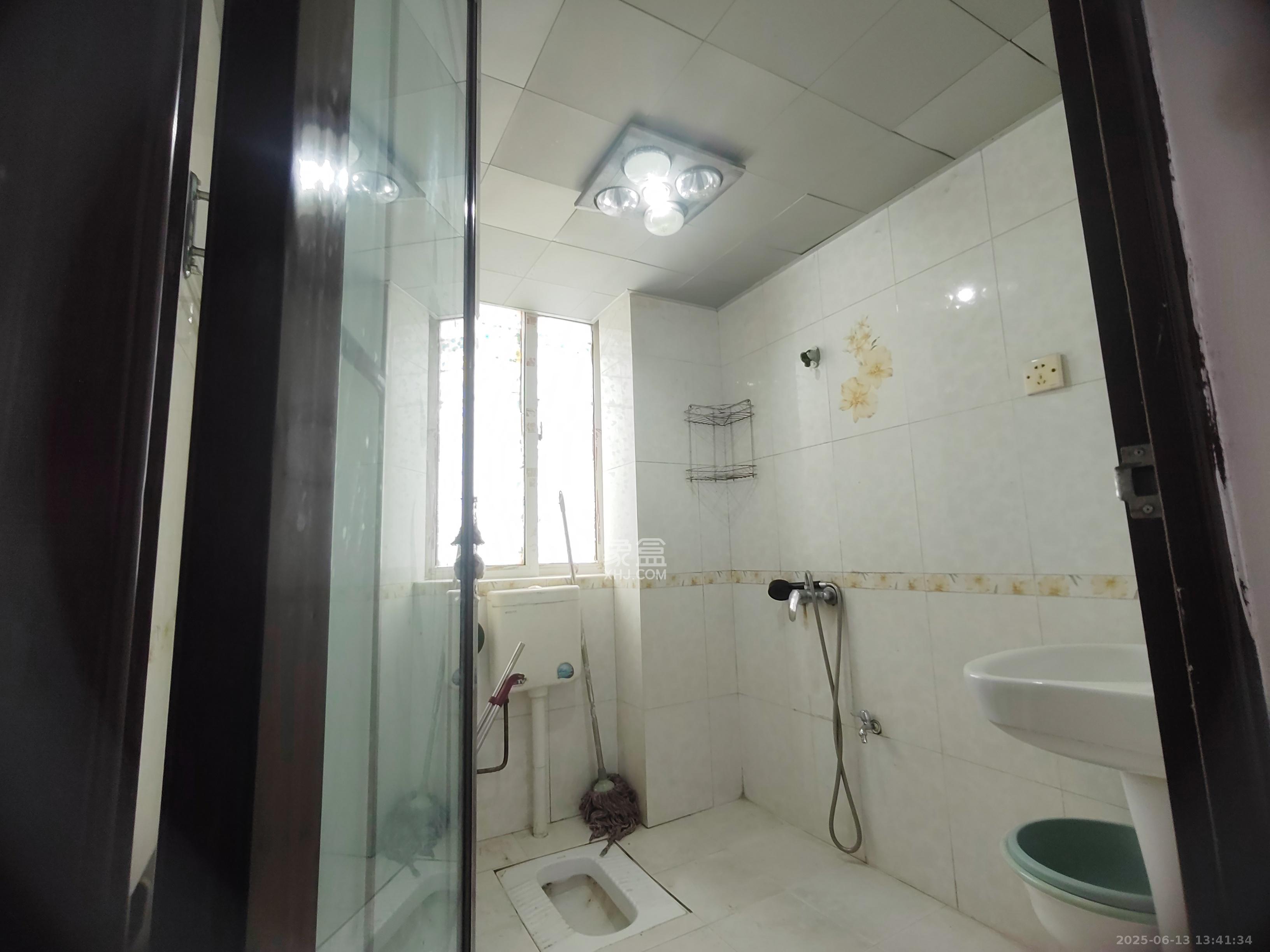 佳美星城  3室2厅1卫    1600.0元/月 佳美星城  3室2厅1卫    1600.0元/月室内图