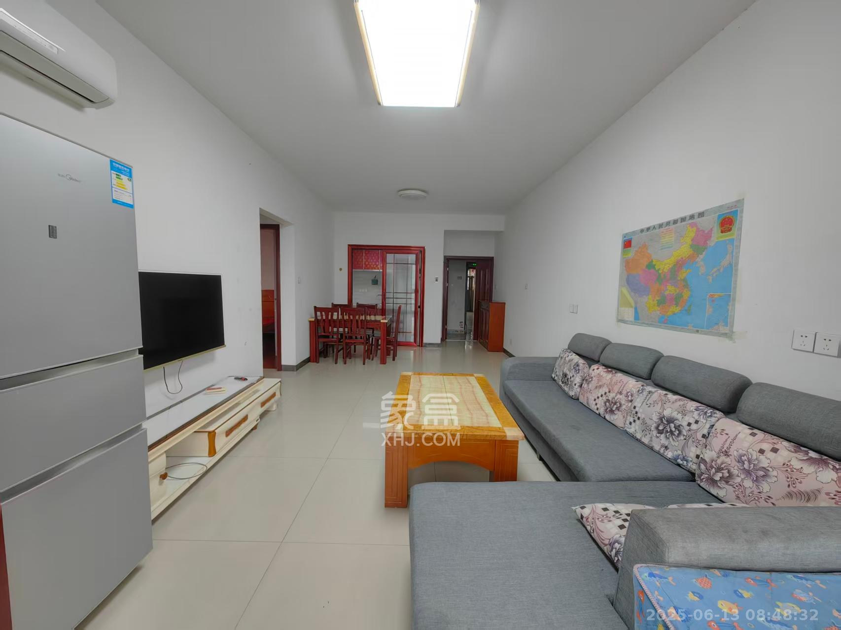 嘉顺苑 4室2厅1卫 2100.0元/月 嘉顺苑 4室2厅1卫 2100.0元/月室内图