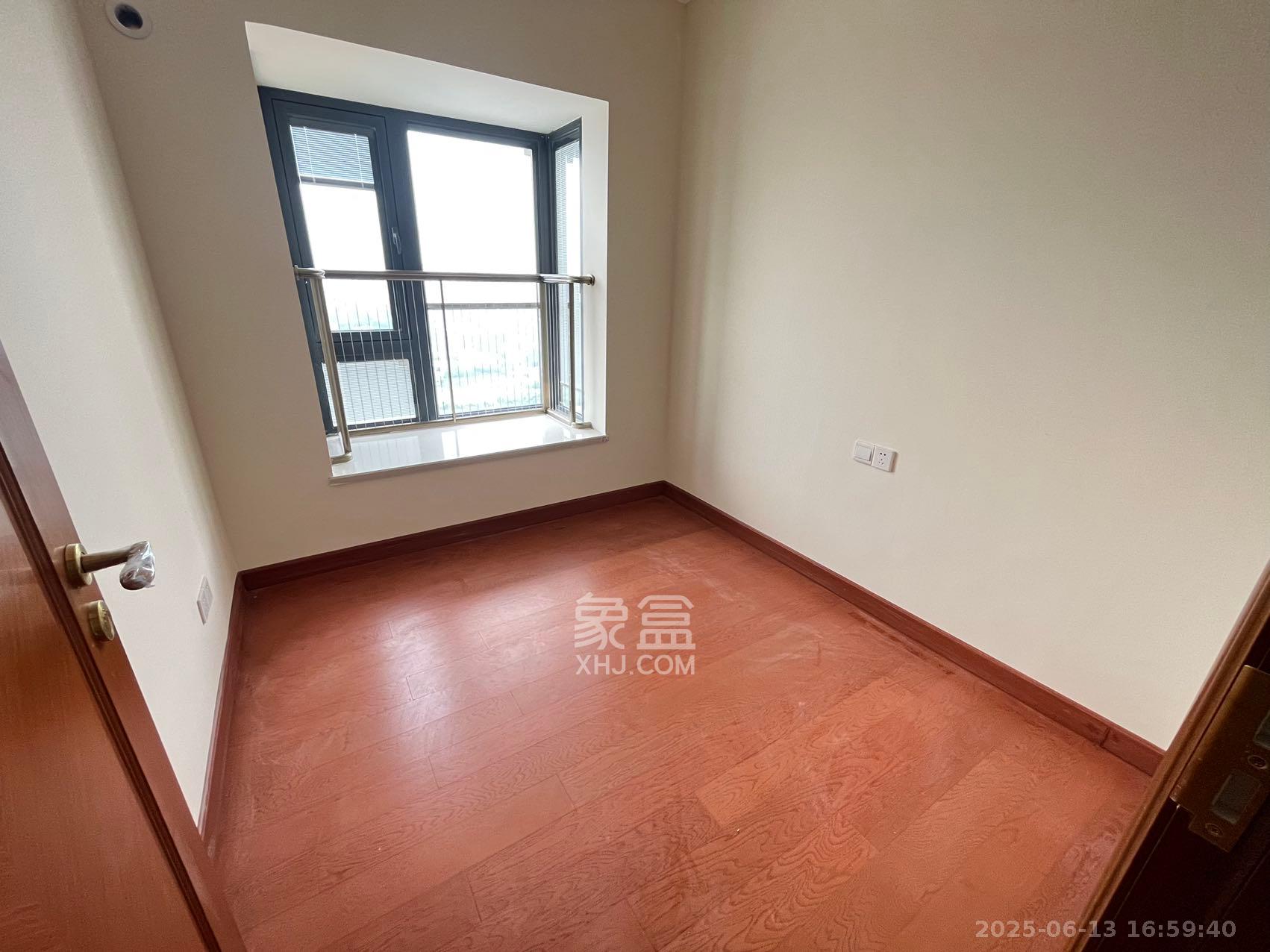 恒大华府 3室2厅2卫 1700.0元/月 恒大华府 3室2厅2卫 1700.0元/月室内图