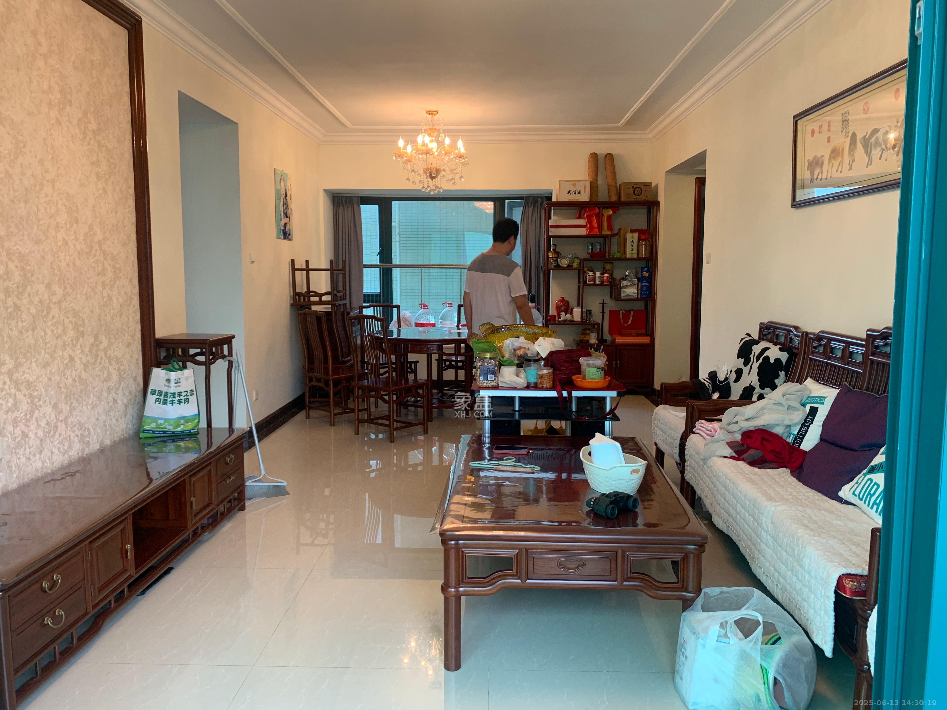 恒大绿洲  3室2厅2卫    3500.0元/月 恒大绿洲  3室2厅2卫    3500.0元/月