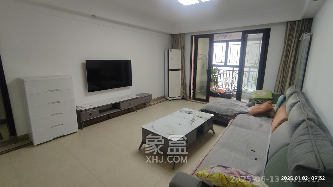 中海国际一期 4室2厅2卫 2300.0元/月 中海国际一期 4室2厅2卫 2300.0元/月室内图