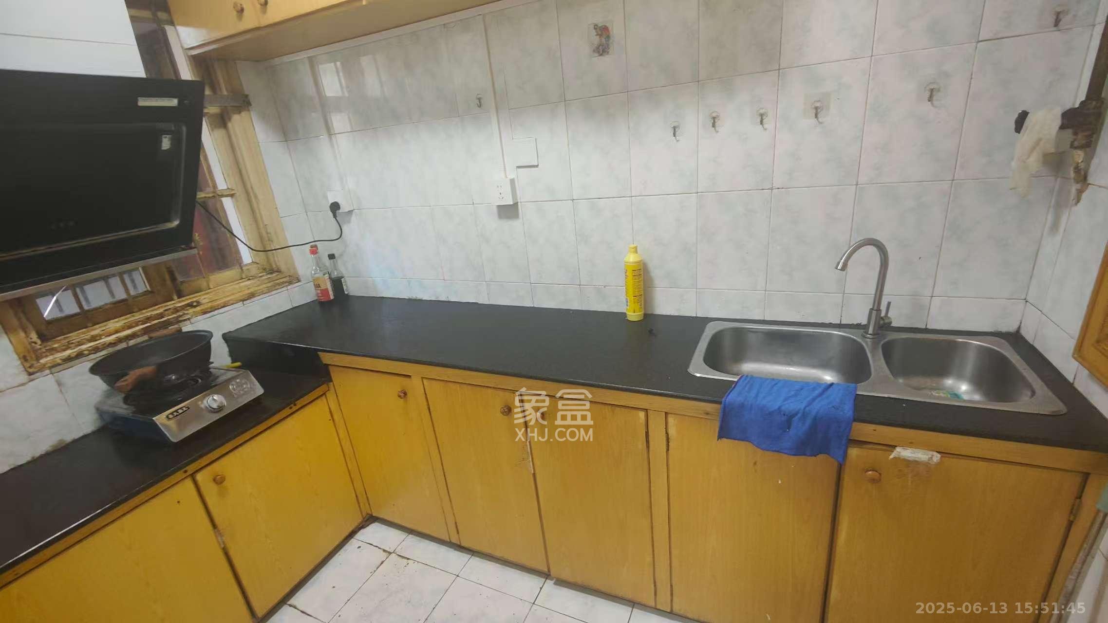 南门口晏家塘社区 3室1厅1卫 1500.0元/月 南门口晏家塘社区 3室1厅1卫 1500.0元/月室内图