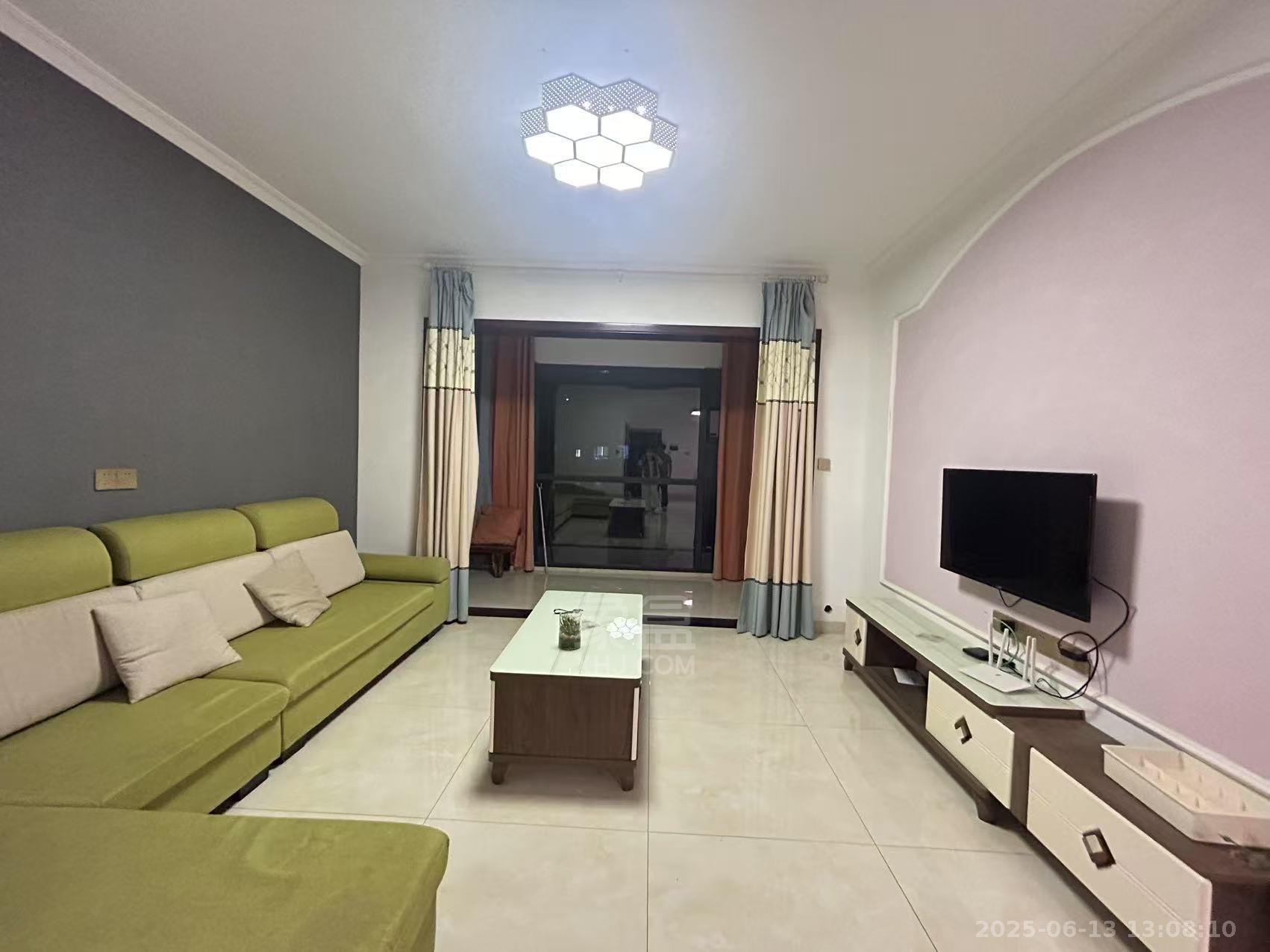 山水洲城华晨第一城 2室2厅1卫 1800.0元/月 山水洲城华晨第一城 2室2厅1卫 1800.0元/月室内图