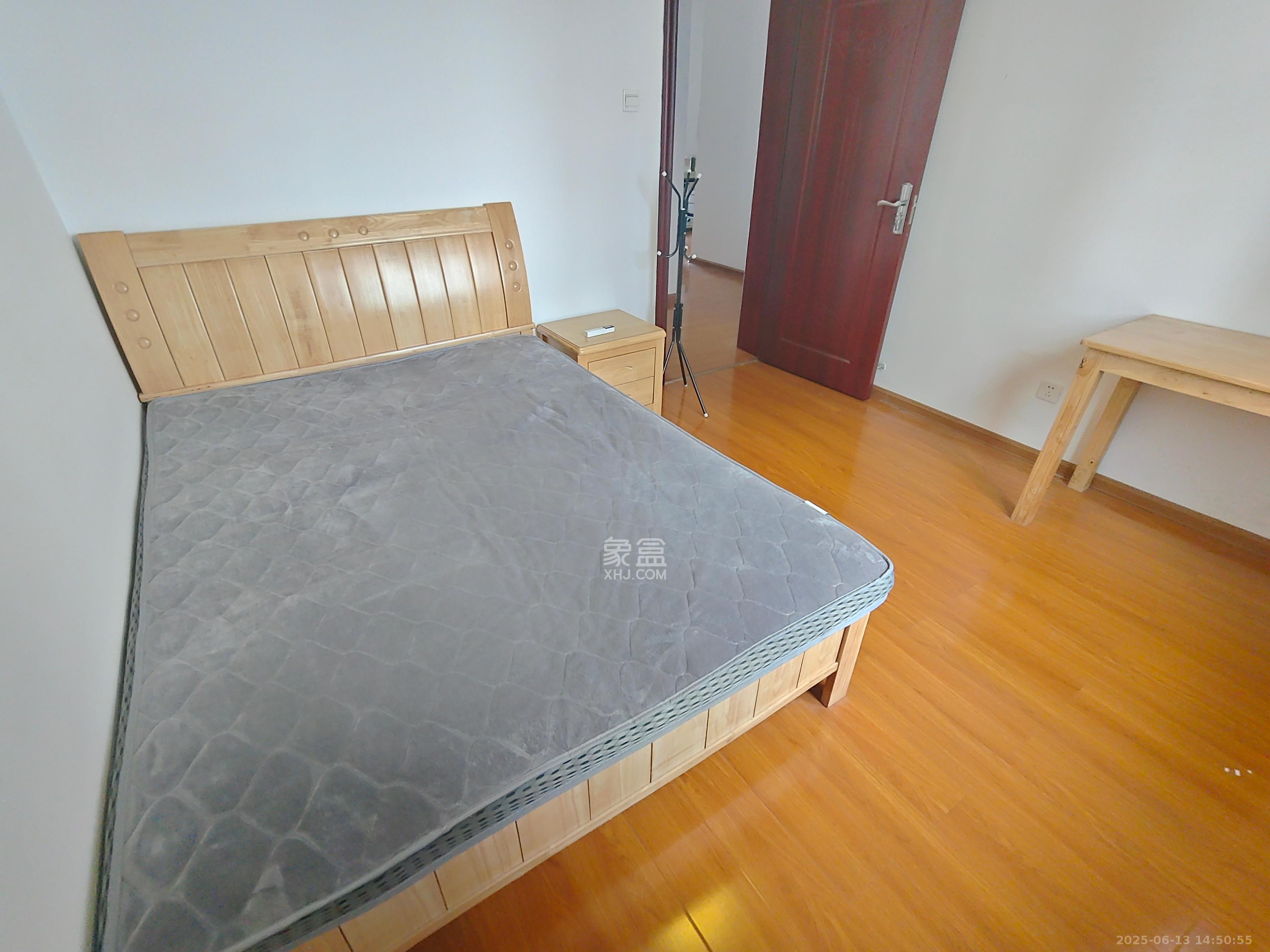 万里时代 2室1厅1卫 2700.0元/月 万里时代 2室1厅1卫 2700.0元/月室内图