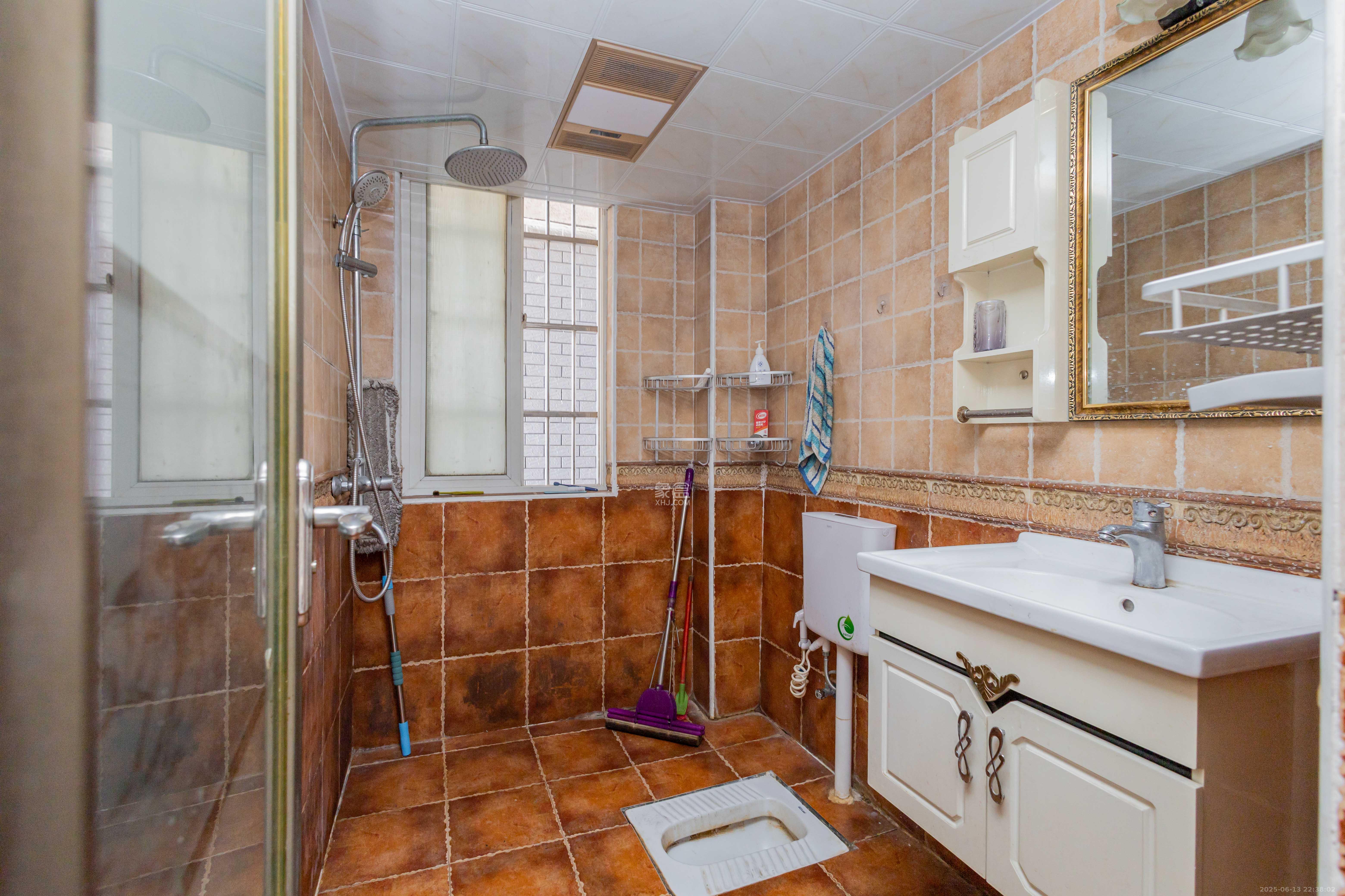 方略学府佳境 2室2厅1卫 42.8万 方略学府佳境 2室2厅1卫 42.8万卫生间