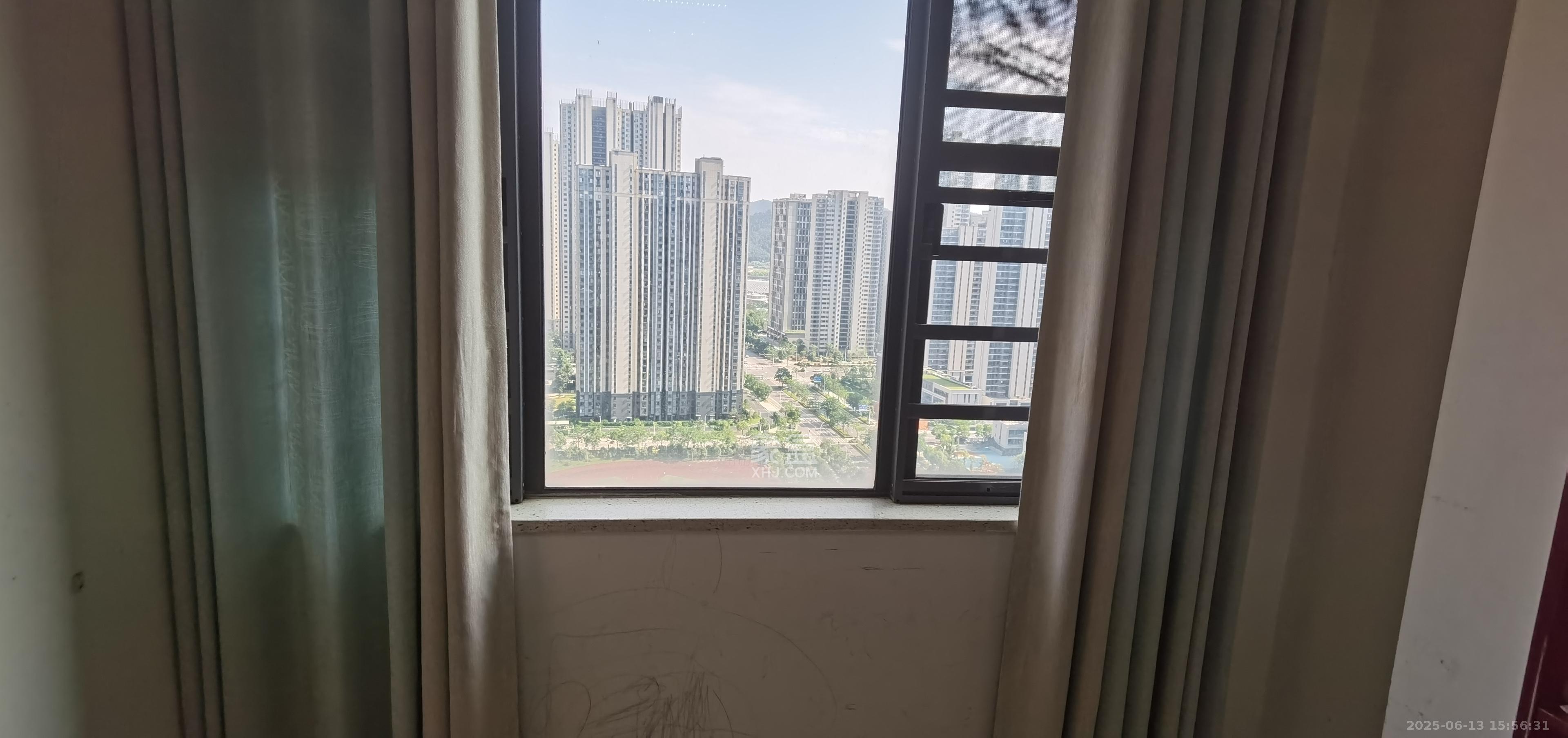 中国铁建梅溪青秀一期  3室2厅1卫   2400.00元/月室内图
