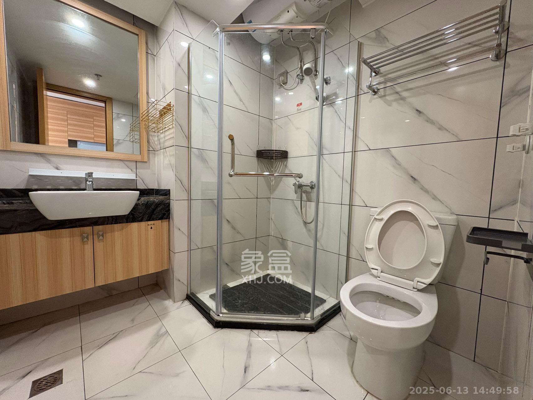 众东国际  1室0厅0卫    1950.0元/月室内图