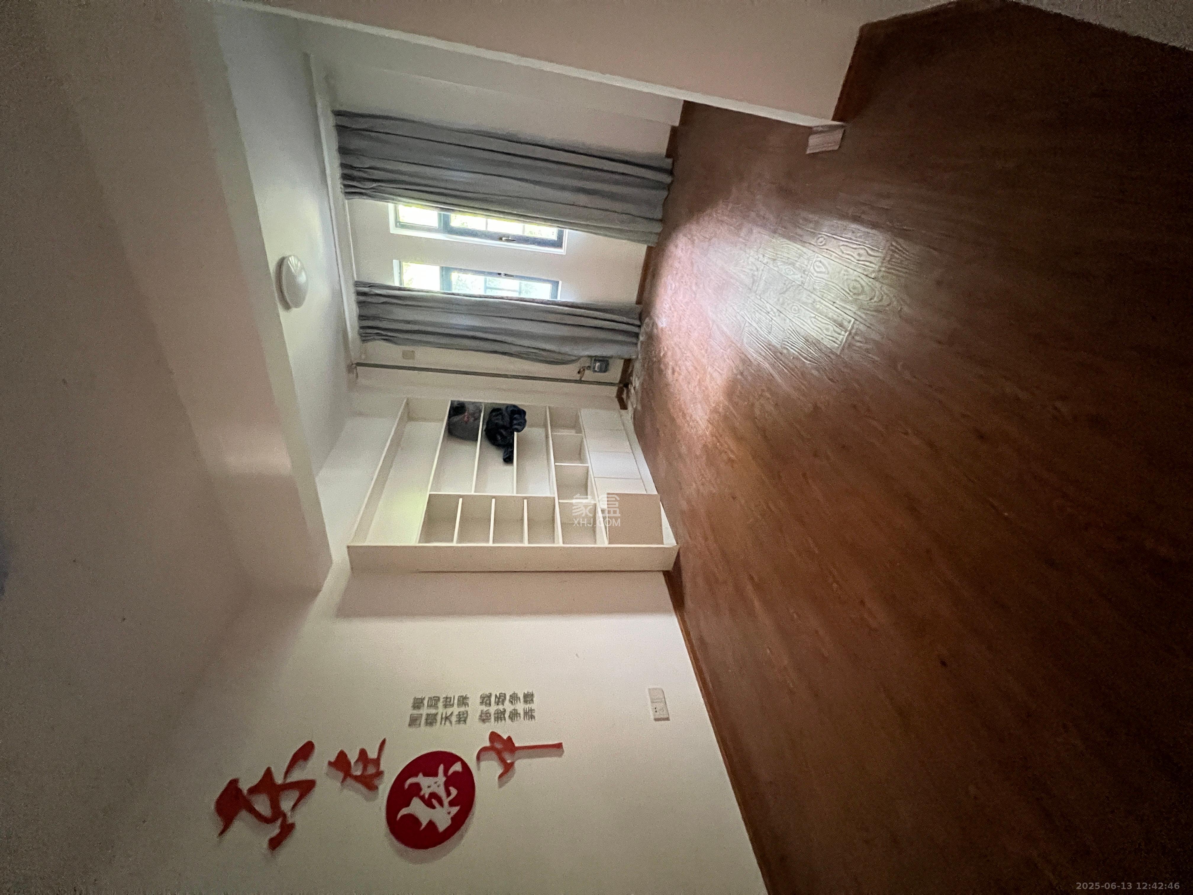 鑫远尚玺苑 4室2厅2卫 3400.0元/月 鑫远尚玺苑 4室2厅2卫 3400.0元/月室内图