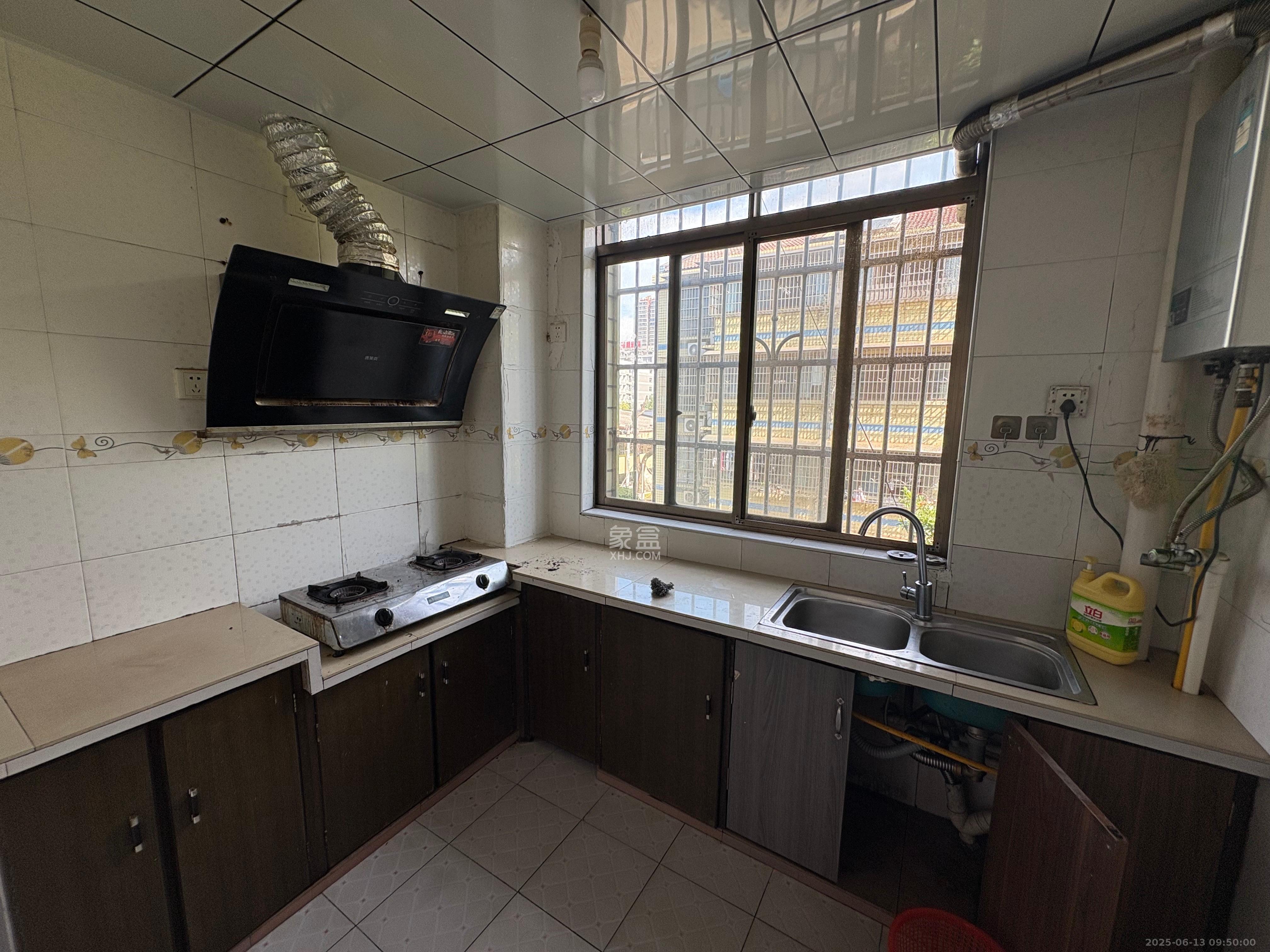 兴联小区 2室1厅1卫 1700.0元/月 兴联小区 2室1厅1卫 1700.0元/月室内图