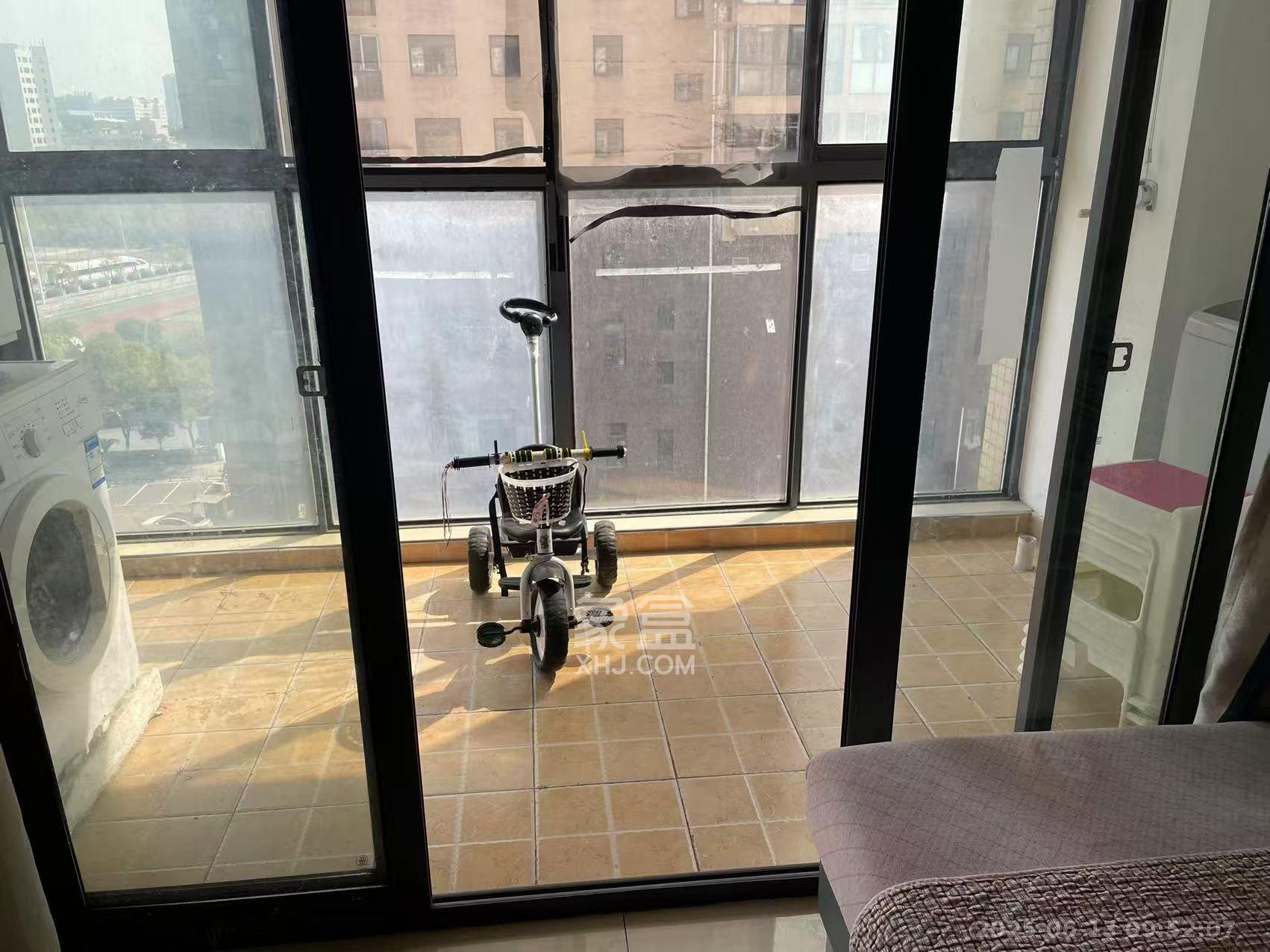 剑桥名门  2室2厅1卫   2500.00元/月室内图