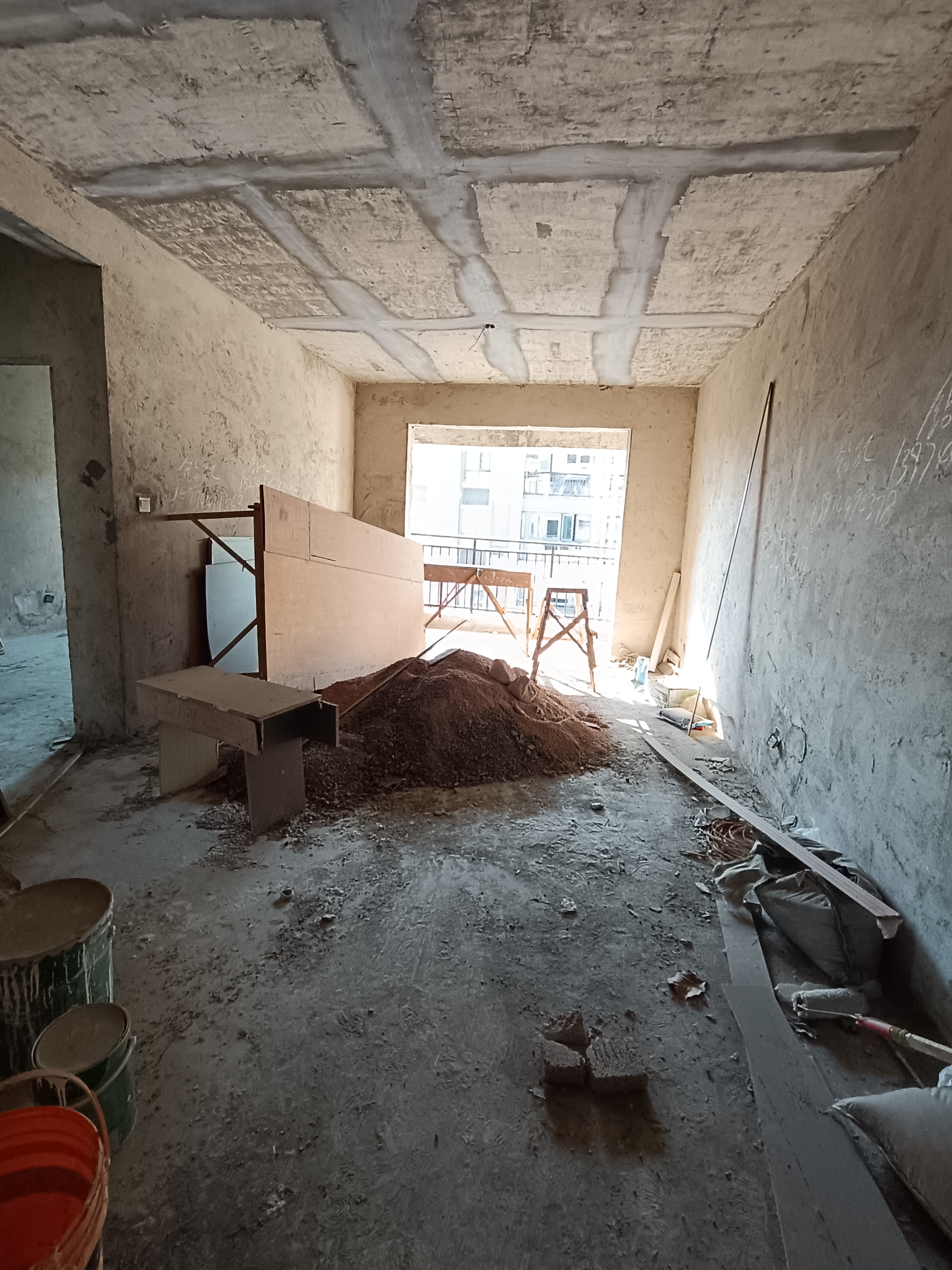 宏天绿城 3室2厅2卫 54.8万 宏天绿城 3室2厅2卫 54.8万客厅