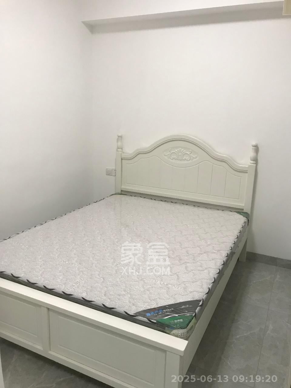 中建芙蓉嘉苑  1室2厅1卫   1200.00元/月室内图