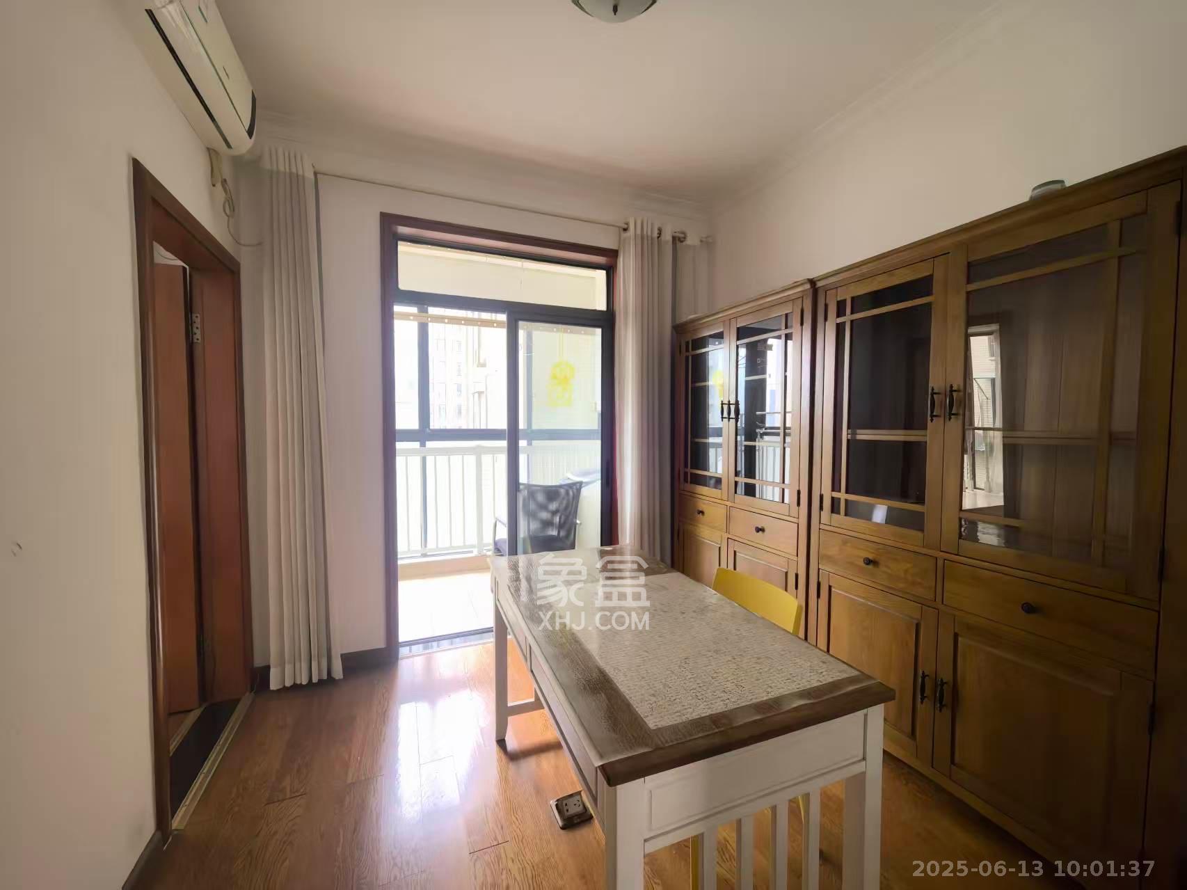 鑫远熙山  4室2厅2卫    3200.0元/月室内图