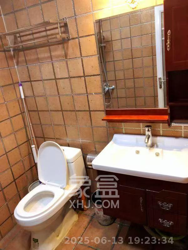 东怡外国(南湖一号) 1室1厅1卫 1700.0元/月 东怡外国(南湖一号) 1室1厅1卫 1700.0元/月室内图