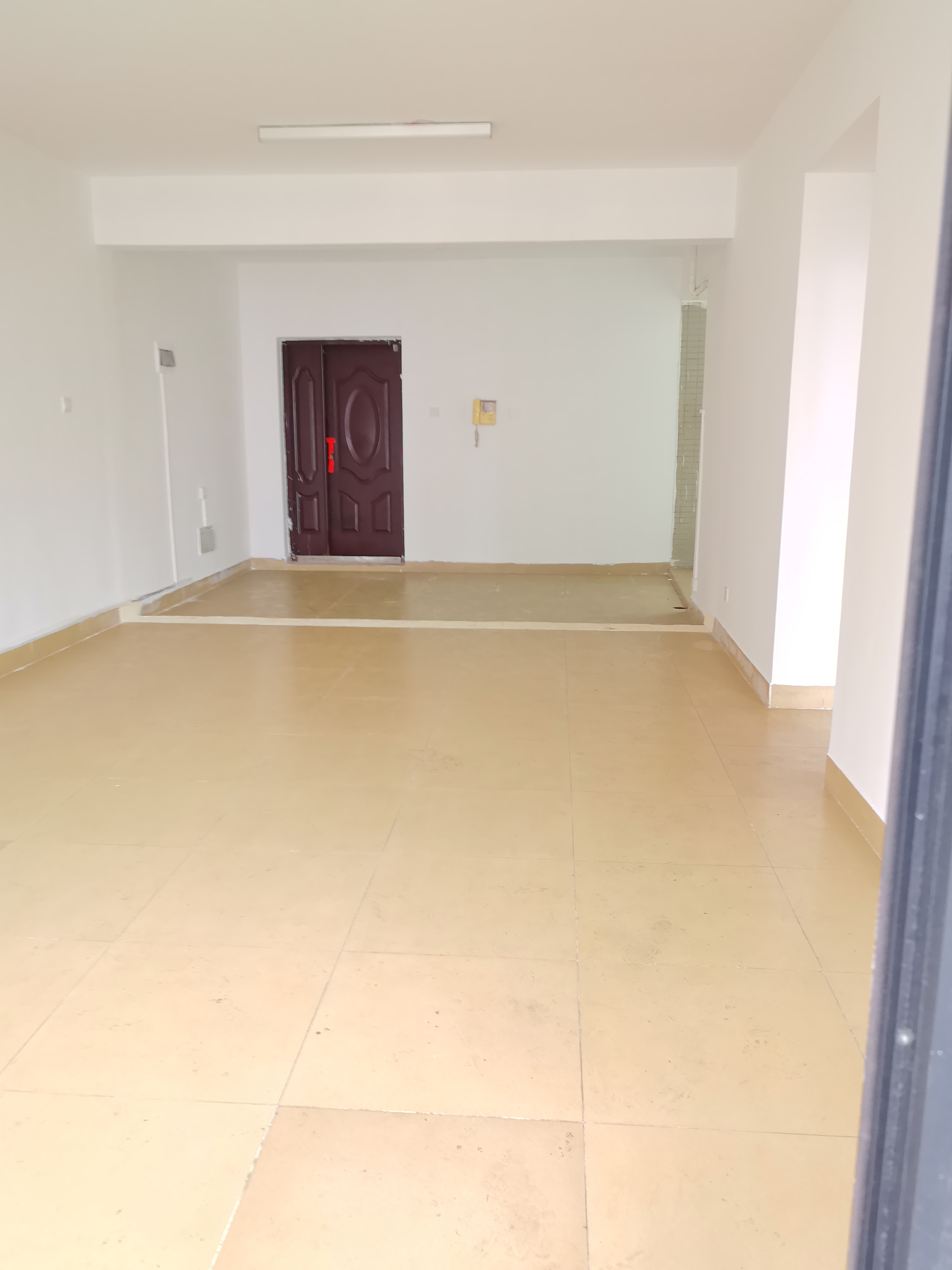 玉沙广场(京华城) 3室2厅2卫 2600.0元/月 玉沙广场(京华城) 3室2厅2卫 2600.0元/月室内图