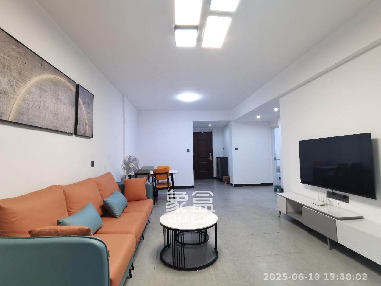 建发中央悦府  3室2厅2卫   3800.00元/月室内图