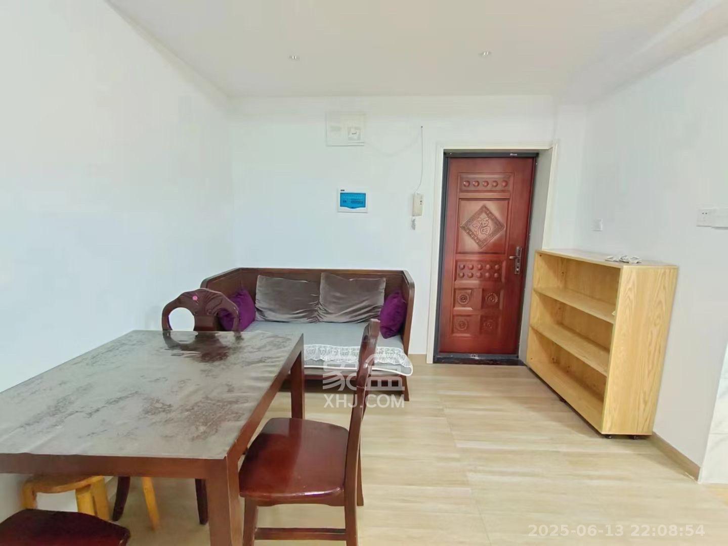 向韶村 2室1厅1卫 2100.0元/月 向韶村 2室1厅1卫 2100.0元/月室内图