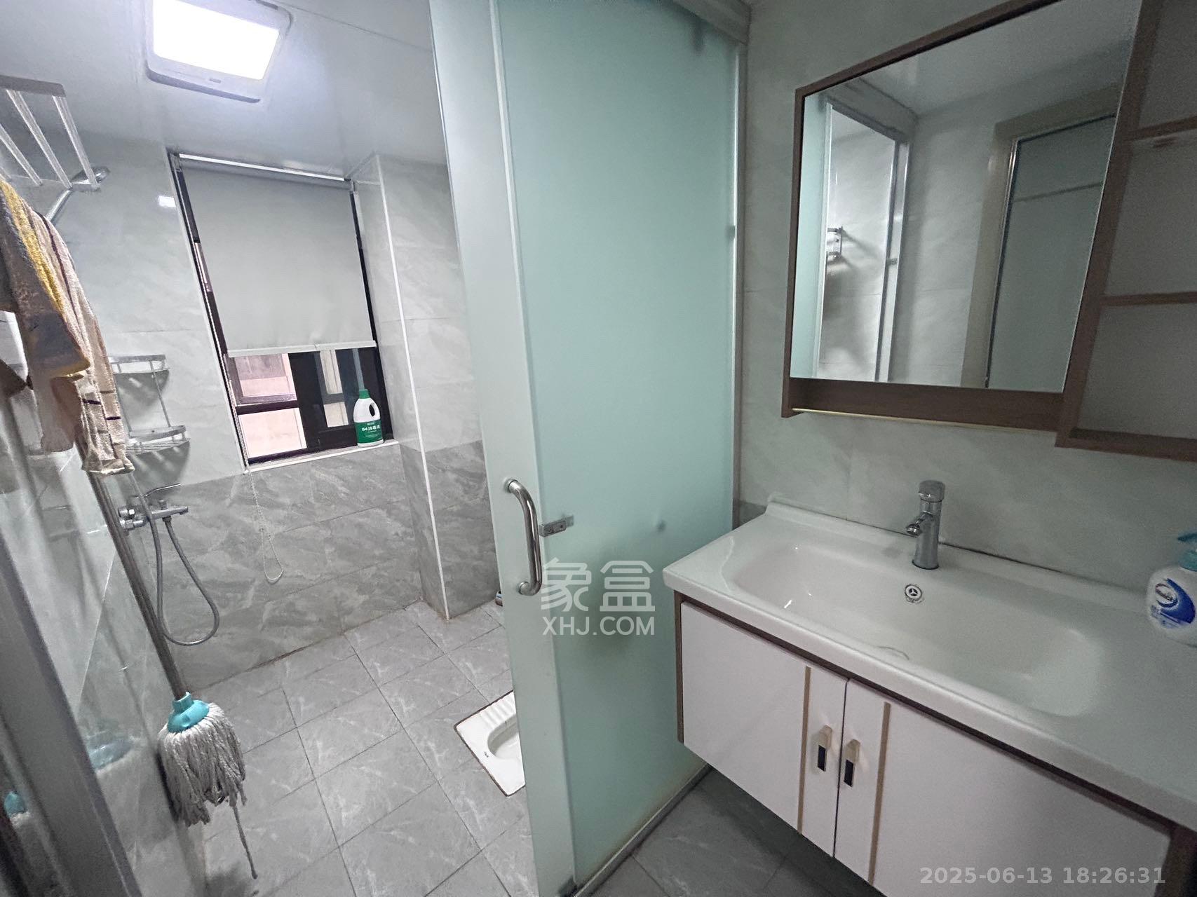 中国铁建梅溪青秀三期  3室2厅2卫   3200.00元/月室内图