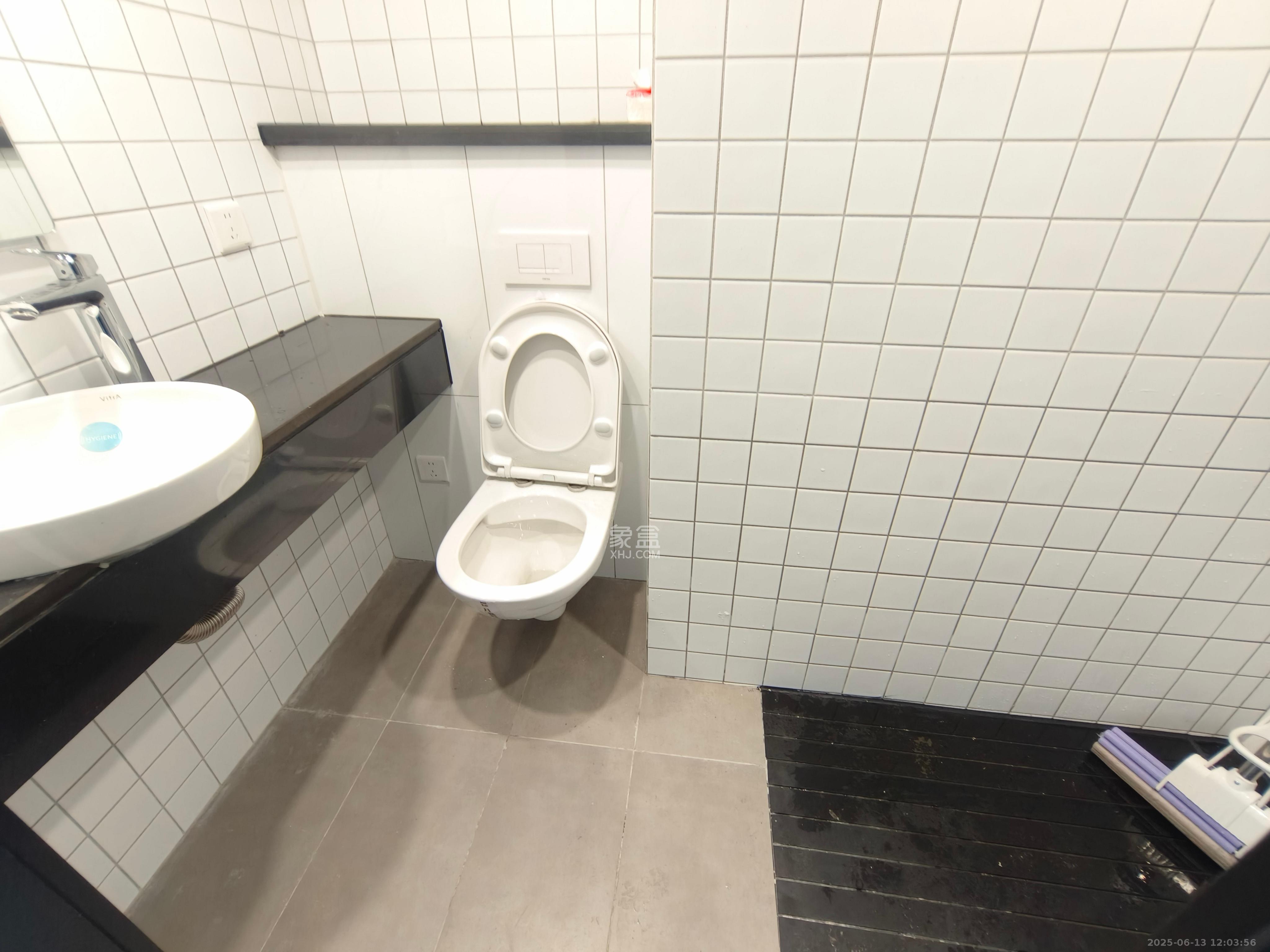 卓伯根1900 2室1厅1卫 2400.0元/月 卓伯根1900 2室1厅1卫 2400.0元/月室内图