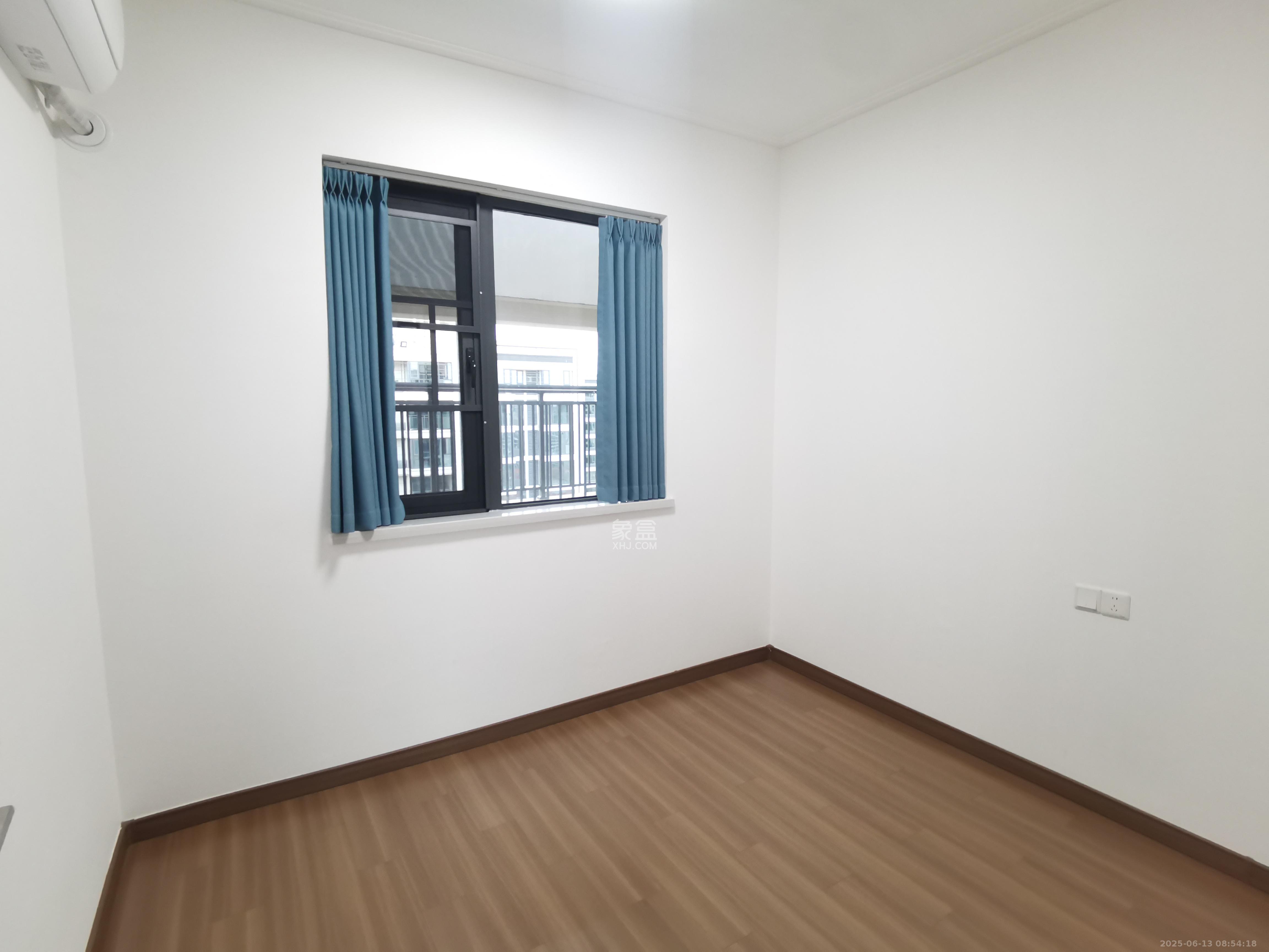 保利天汇  3室2厅2卫   3500.00元/月室内图