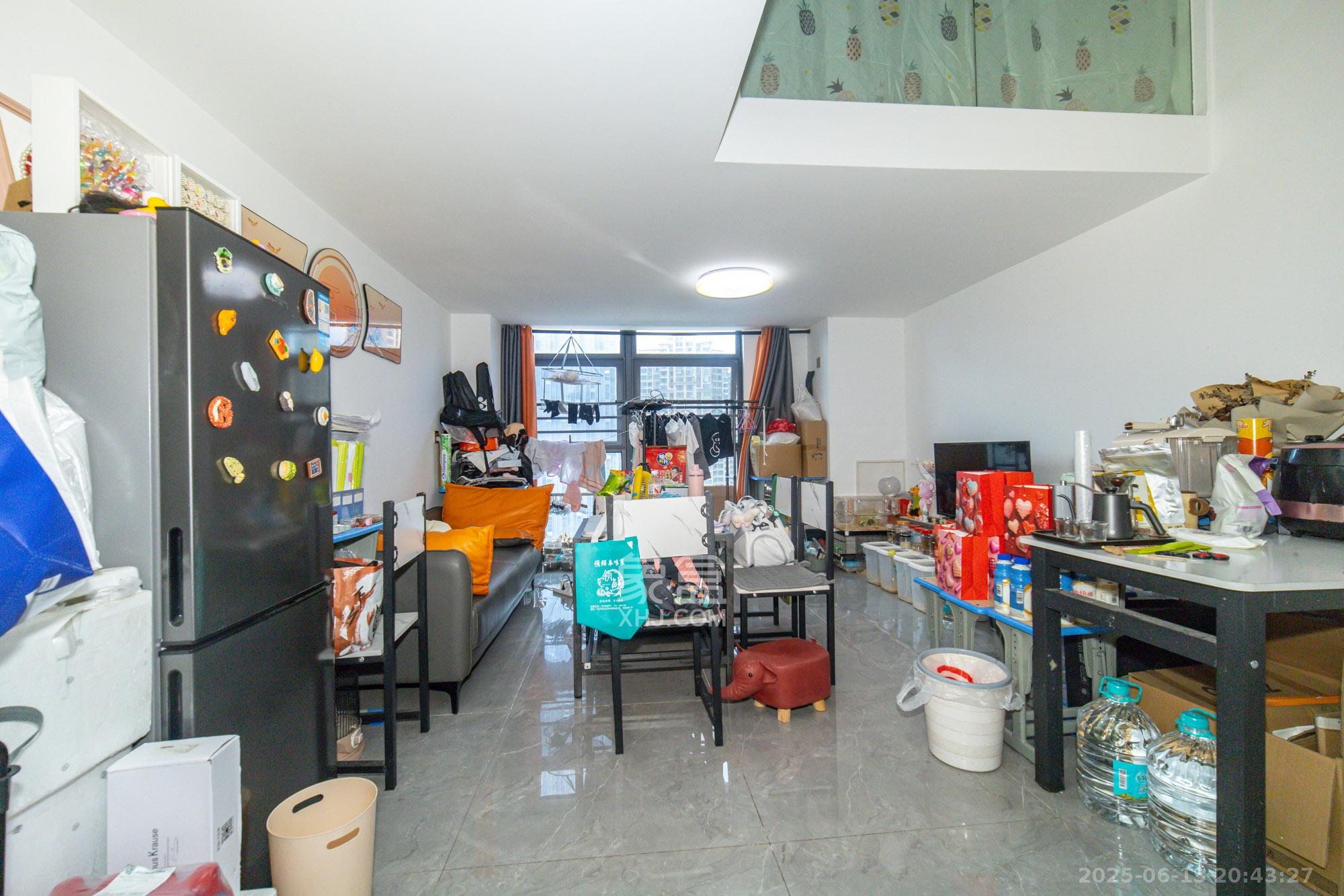 尚鑫海悦(新长海尚海城)  2室1厅1卫    32.0万 尚鑫海悦(新长海尚海城)  2室1厅1卫    32.0万客厅