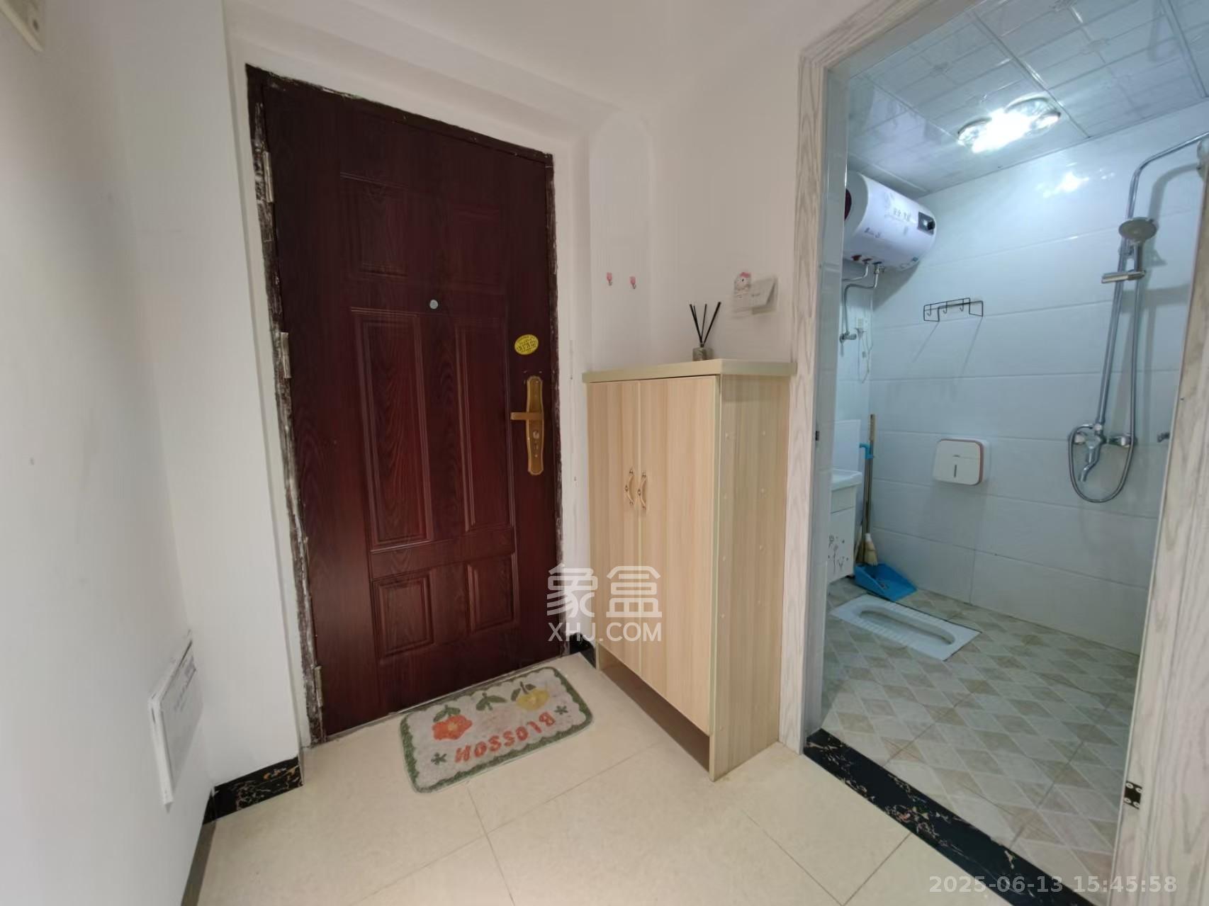 艾美潇湘  1室1厅1卫   1350.00元/月室内图