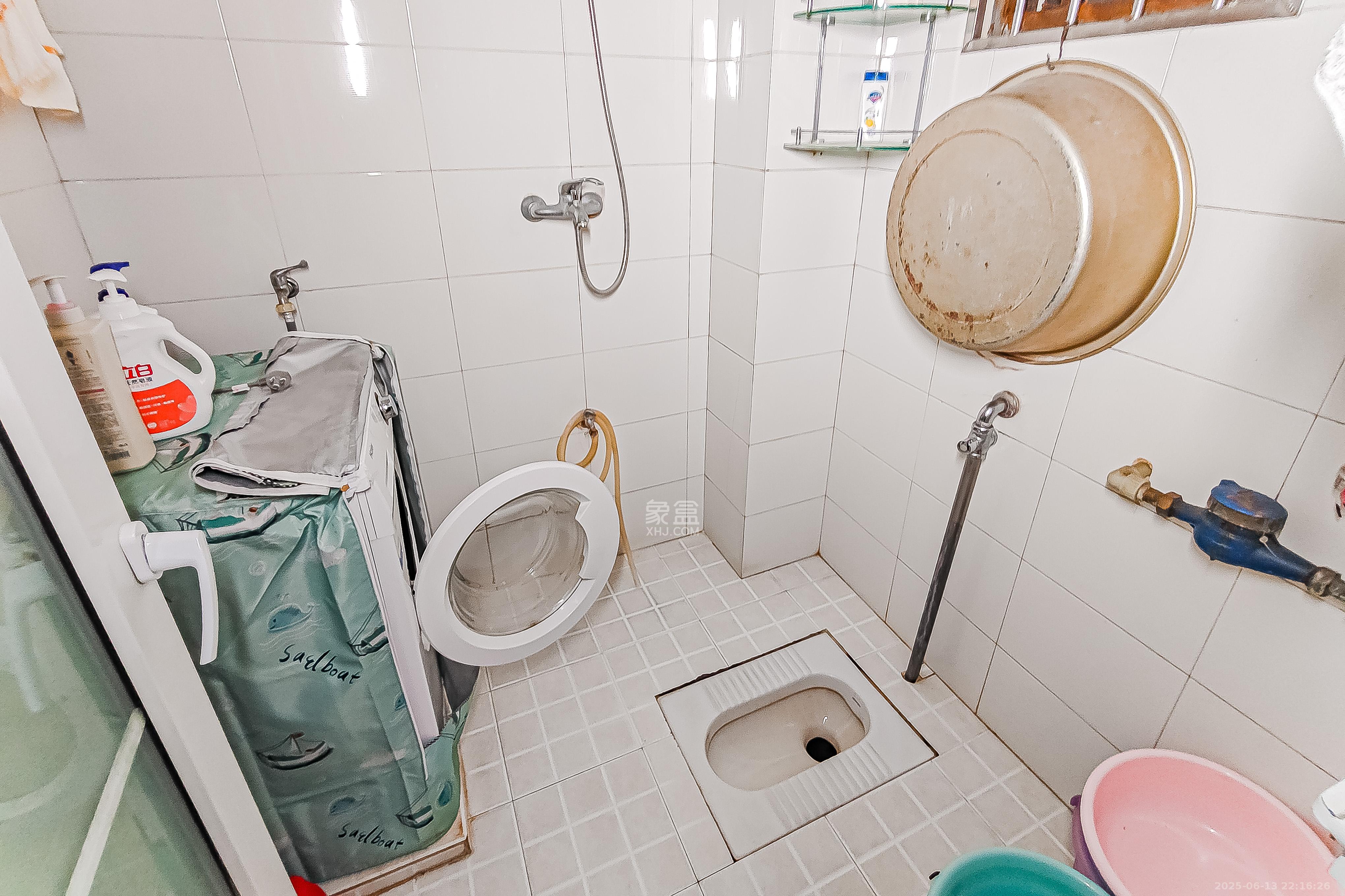 鑫溪大厦 2室1厅1卫 76.0万 鑫溪大厦 2室1厅1卫 76.0万卫生间