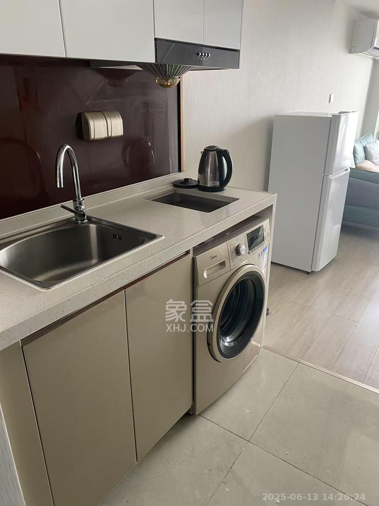 华远华时代  2室1厅1卫    3000.0元/月室内图