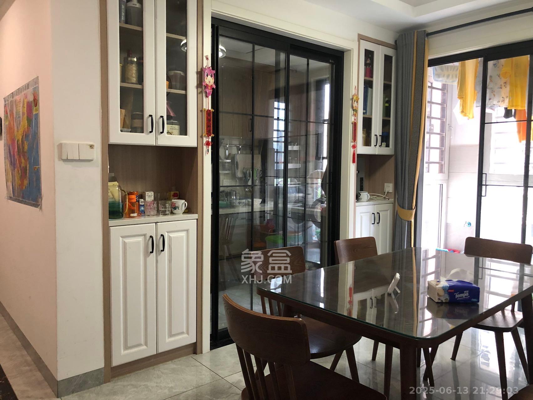 中国铁建梅溪青秀二期  4室2厅1卫    4000.0元/月 中国铁建梅溪青秀二期  4室2厅1卫    4000.0元/月室内图