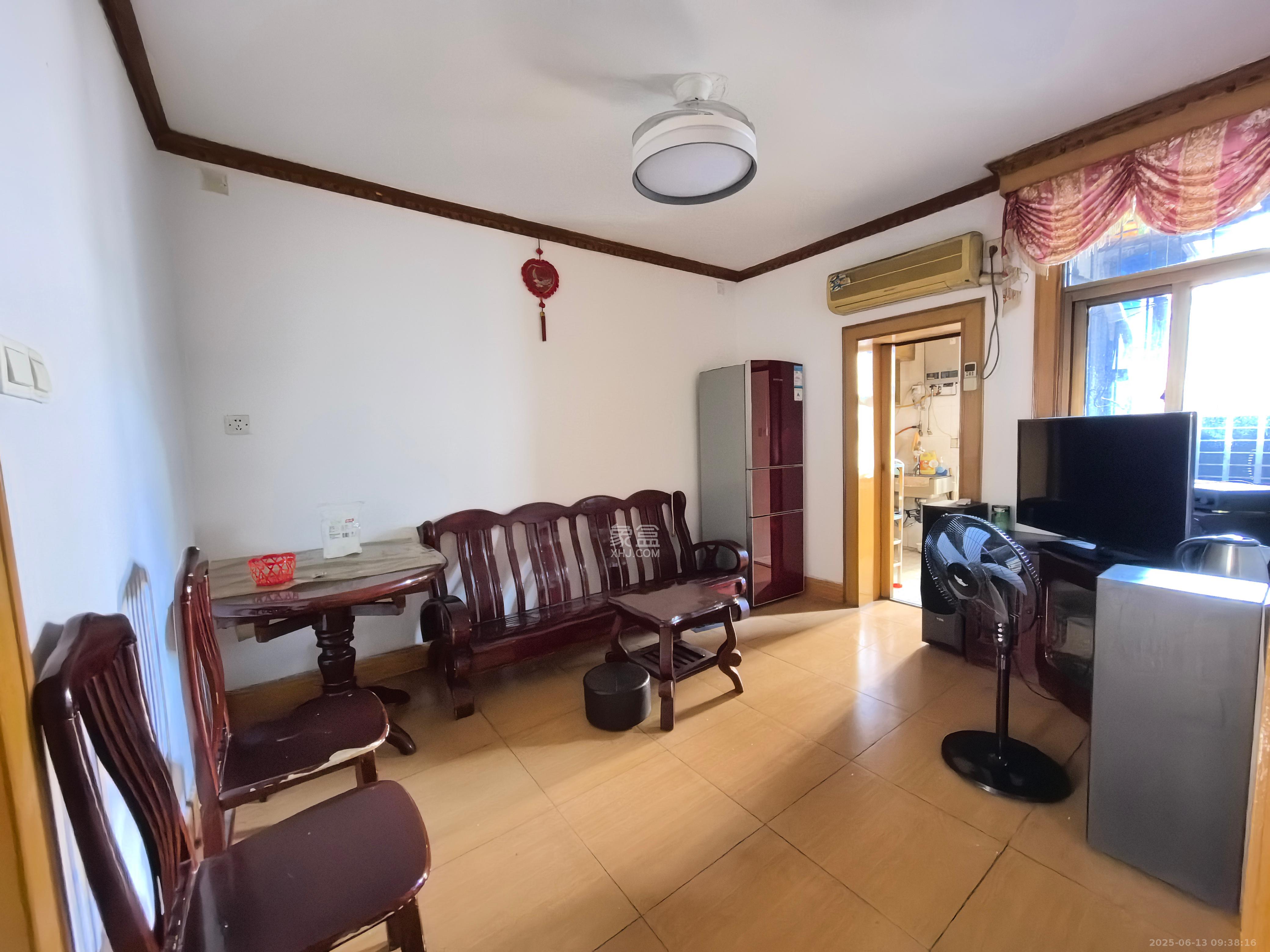 民政局宿舍 2室1厅1卫 1300.0元/月 民政局宿舍 2室1厅1卫 1300.0元/月室内图