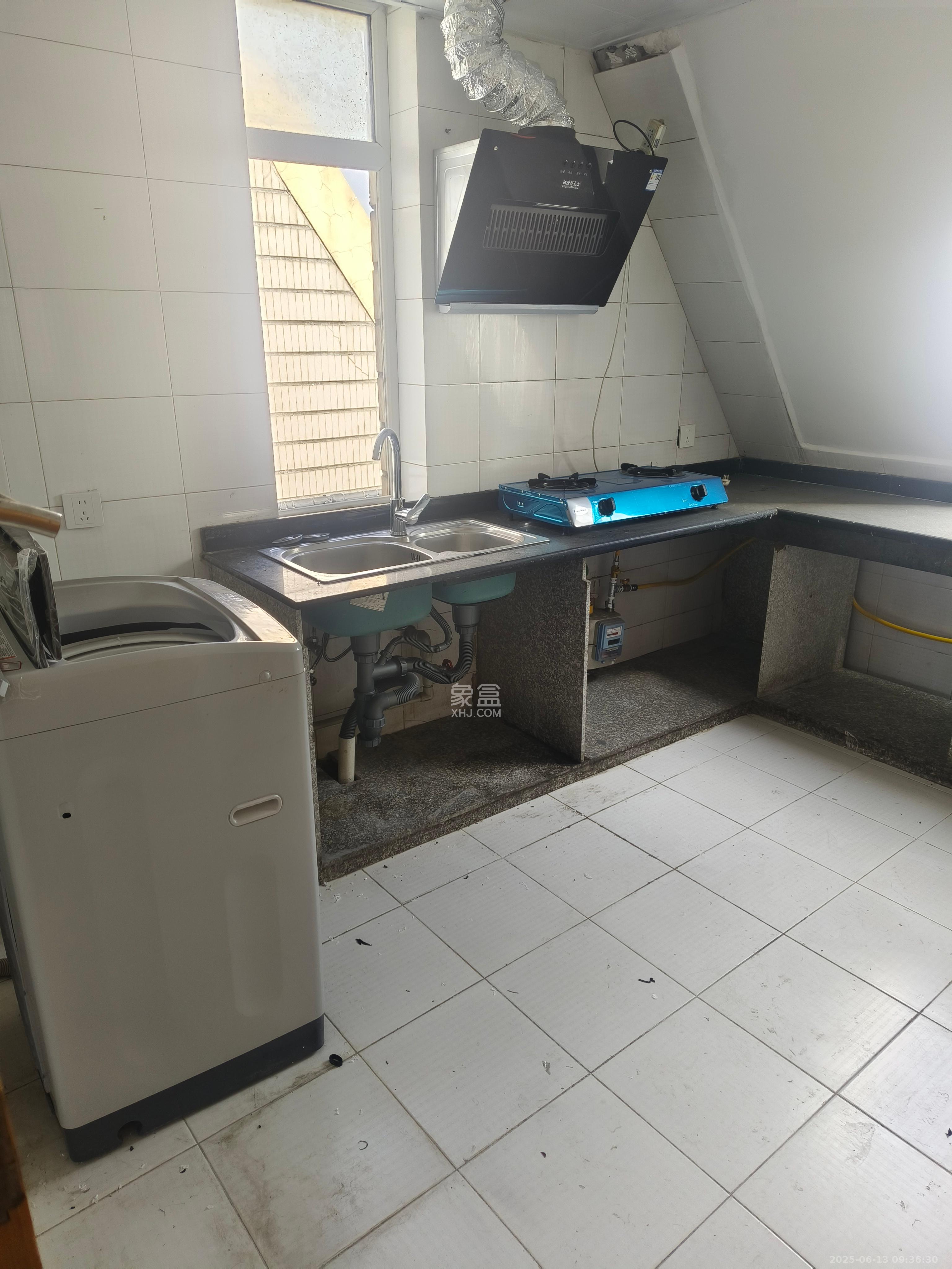 水木兰庭  3室2厅2卫    1200.0元/月室内图