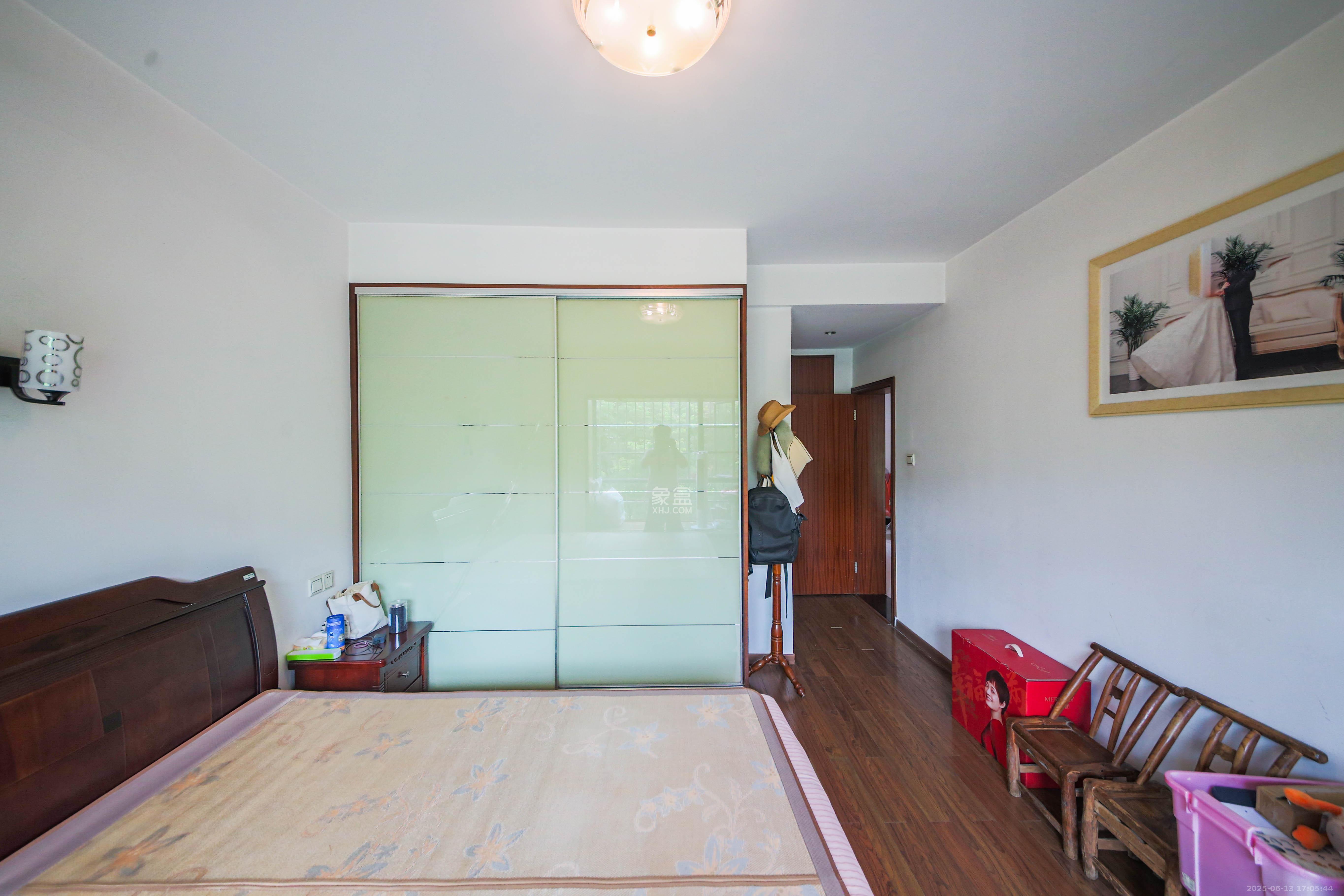 柠檬丽都 3室2厅2卫 78.0万 柠檬丽都 3室2厅2卫 78.0万卧室