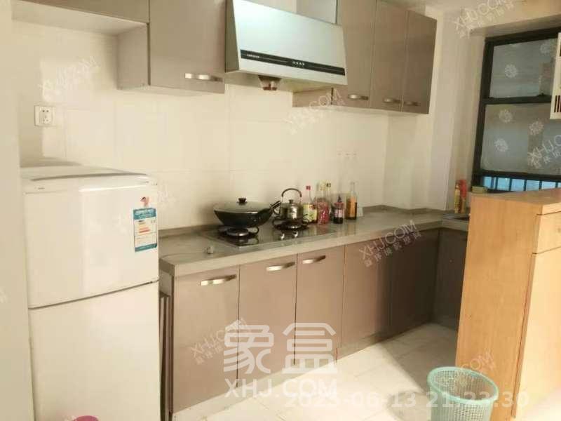 阳光100二期 1室1厅1卫 1500.0元/月 阳光100二期 1室1厅1卫 1500.0元/月室内图