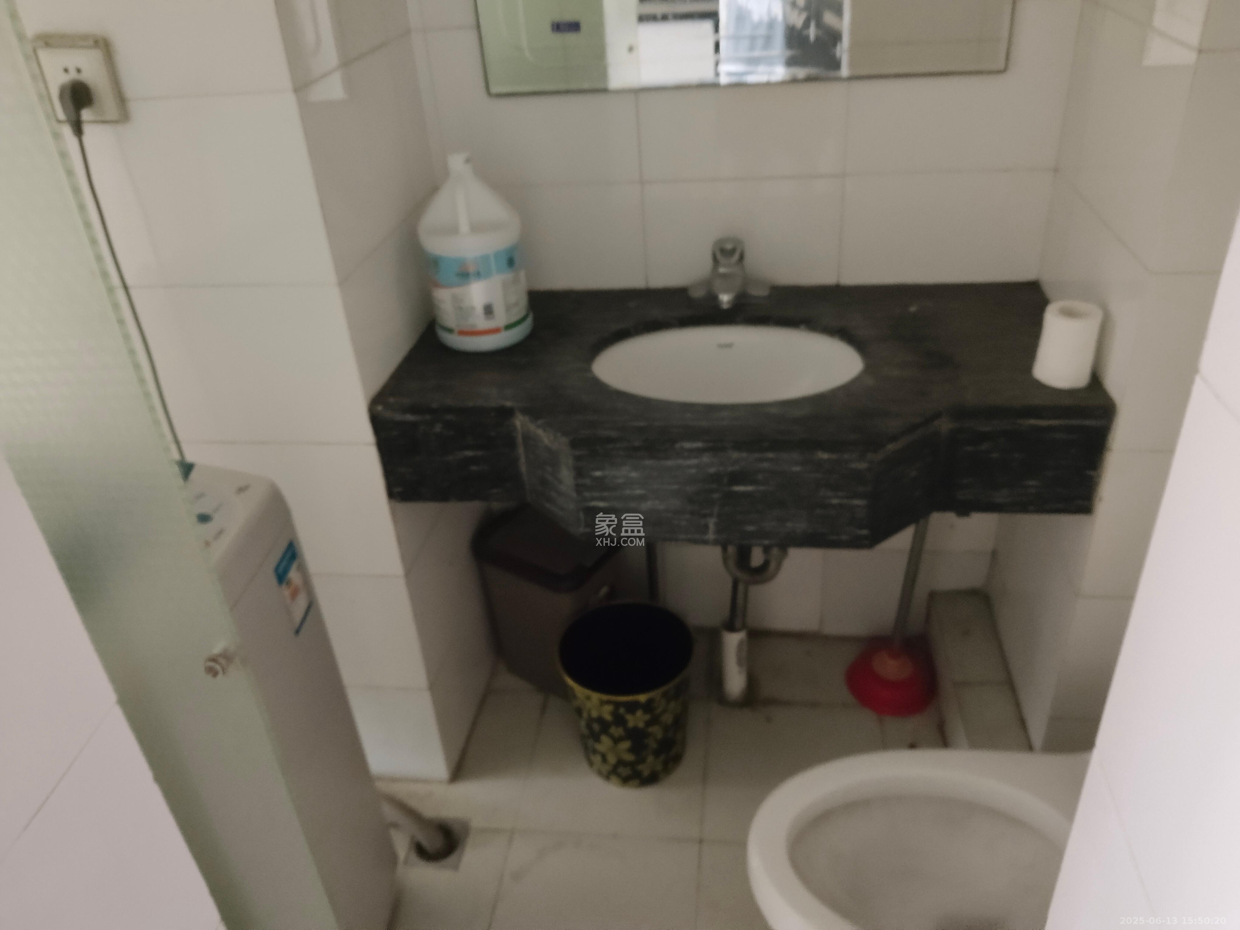 蚂蚁工房 1室1厅1卫 2000.0元/月 蚂蚁工房 1室1厅1卫 2000.0元/月室内图