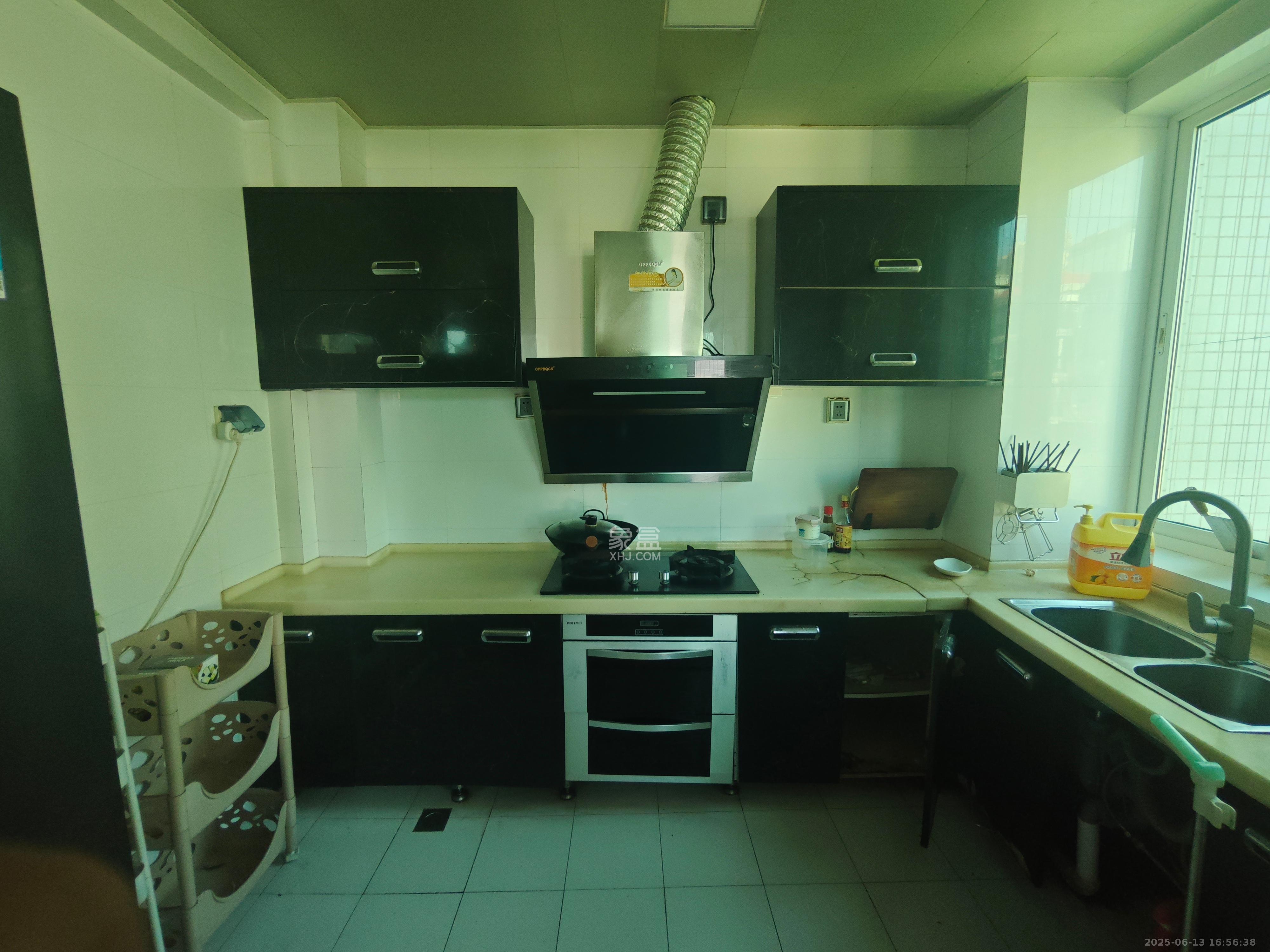 格林星城 4室2厅2卫 4100.0元/月 格林星城 4室2厅2卫 4100.0元/月室内图