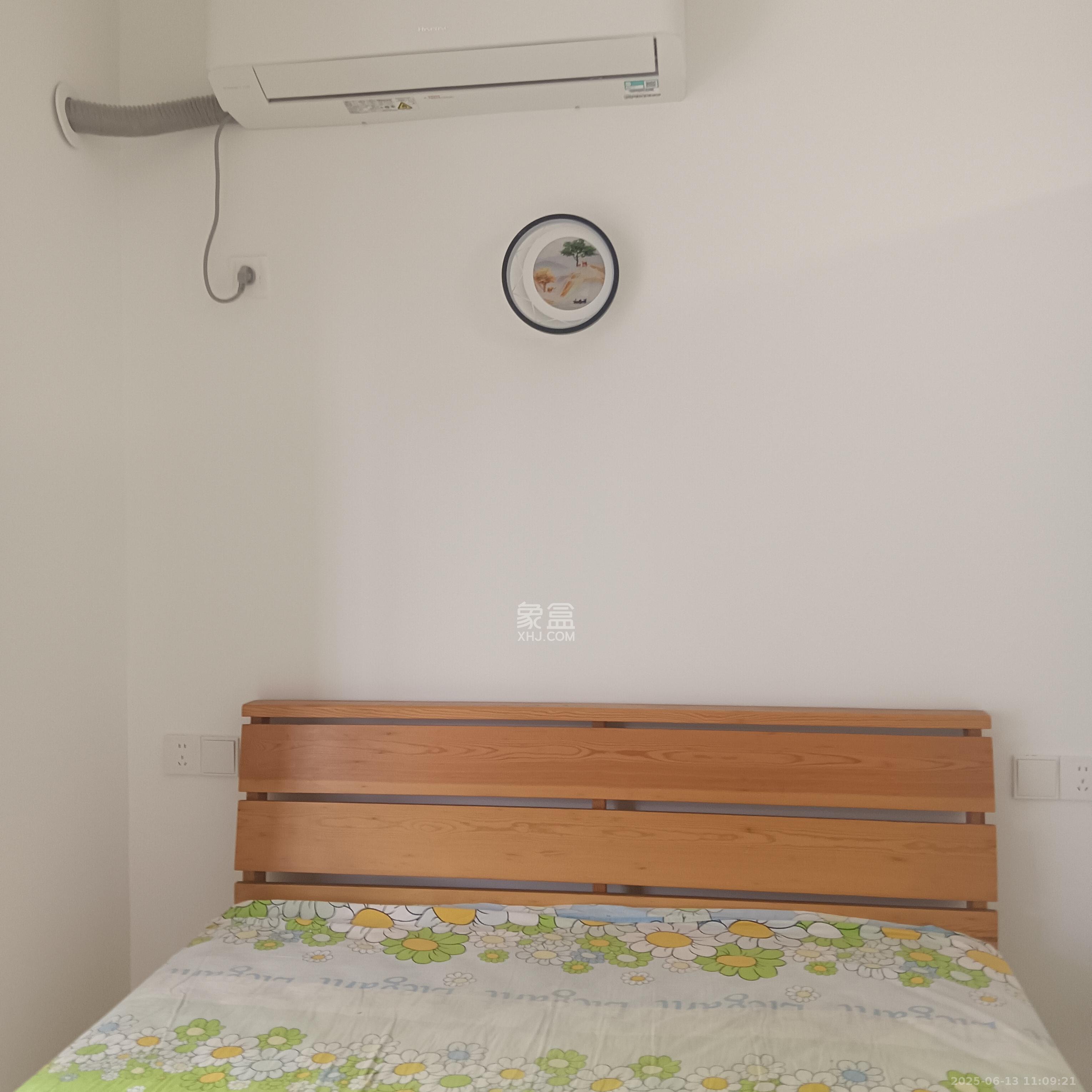 融橙上品  1室1厅1卫   1300.00元/月室内图
