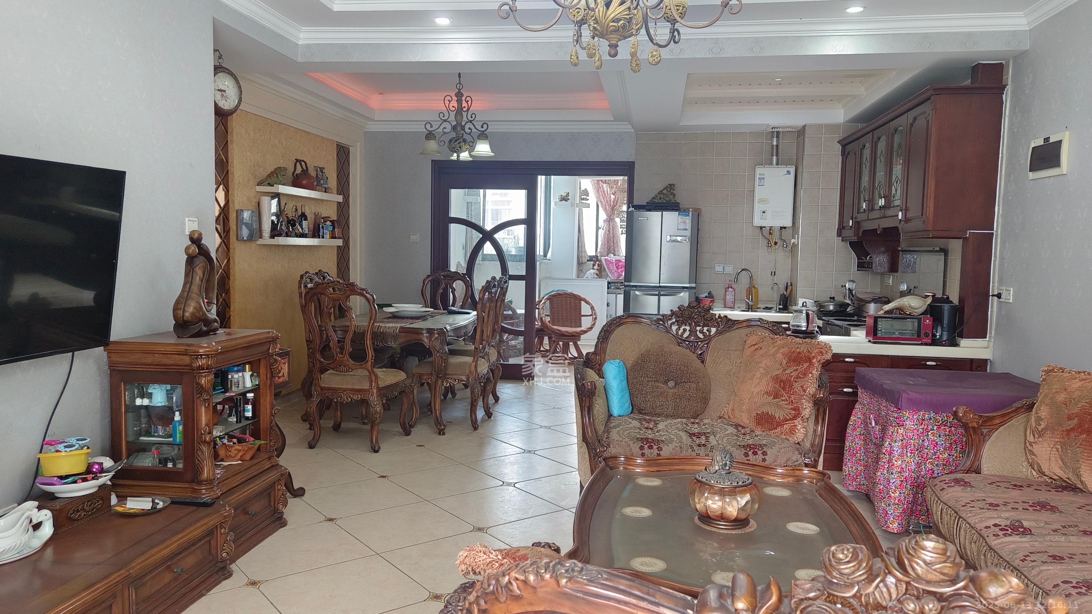 湘江世纪城聚江苑 4室2厅2卫 3500.0元/月 湘江世纪城聚江苑 4室2厅2卫 3500.0元/月室内图