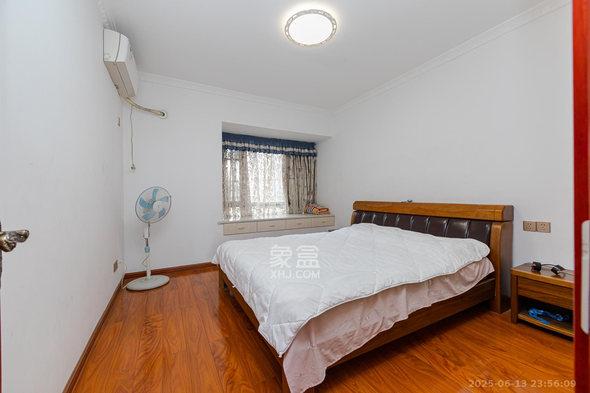 润和之悦（金泽园）  4室2厅2卫    105.0万卧室