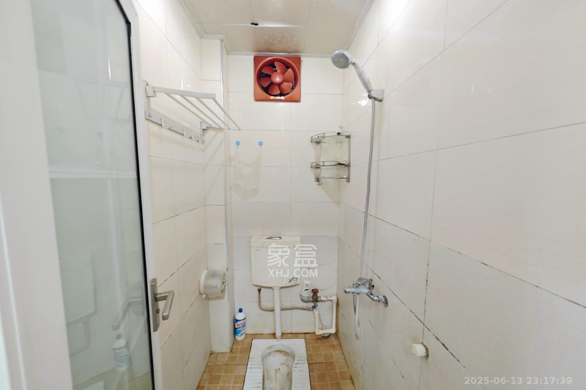 长沙市老干部休养所  3室2厅1卫    58.0万 长沙市老干部休养所  3室2厅1卫    58.0万其他