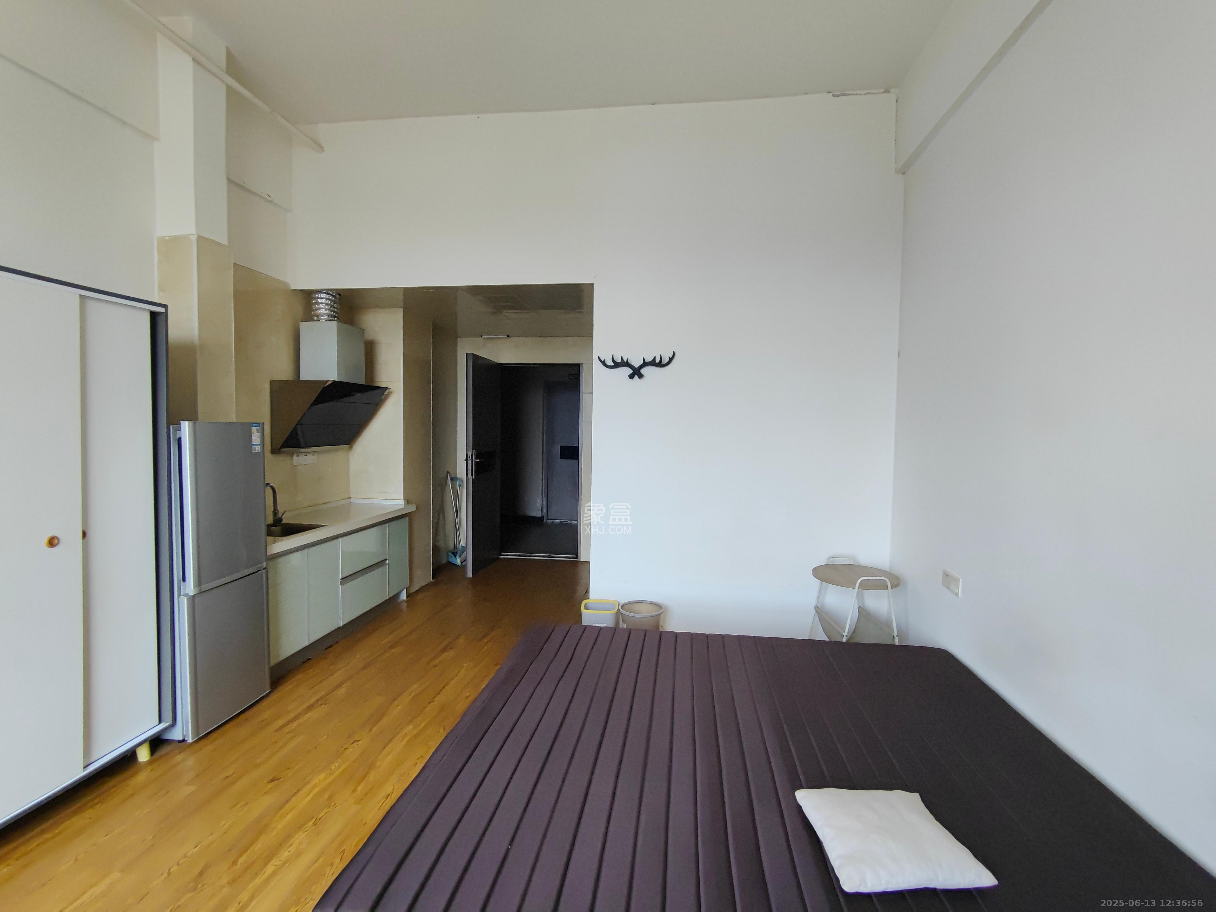 新世界广场 1室0厅0卫 1300.0元/月 新世界广场 1室0厅0卫 1300.0元/月室内图