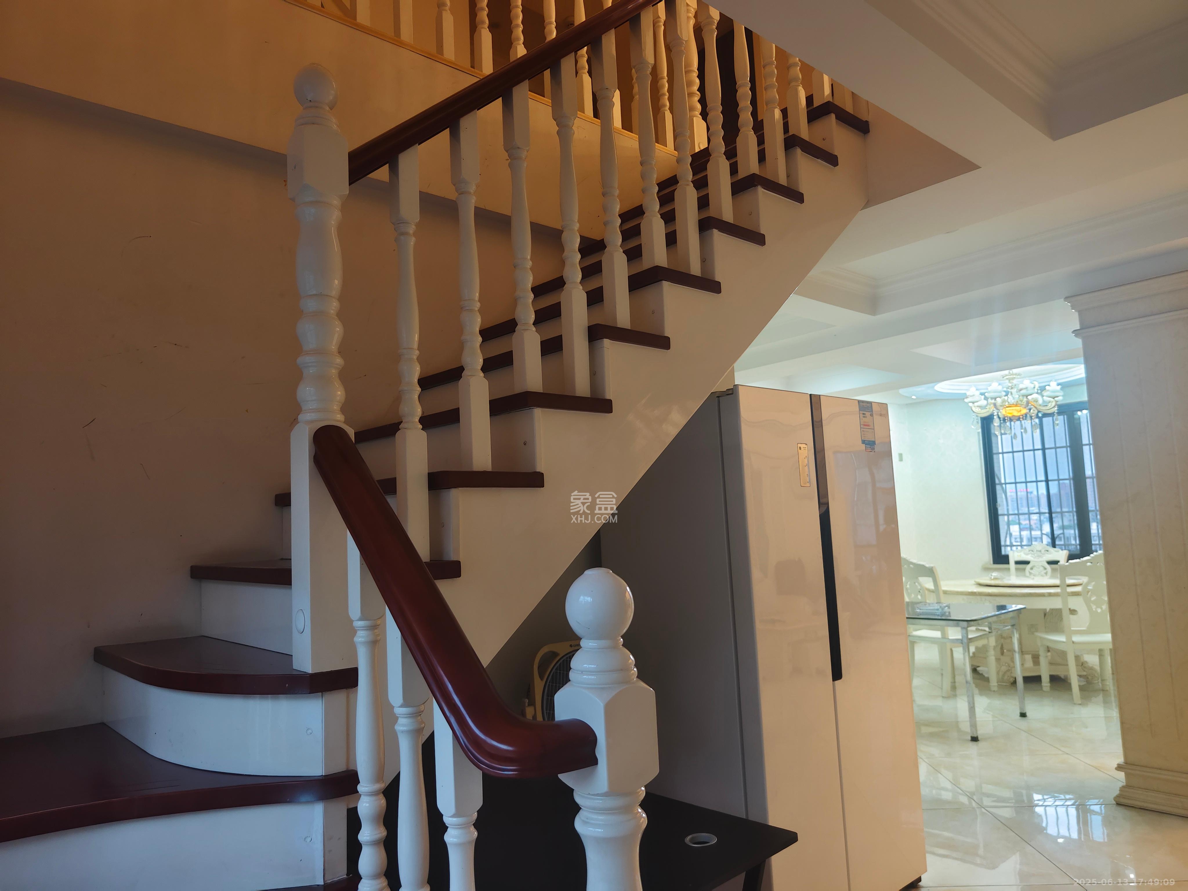 龙盛华府 4室2厅2卫 75.0万 龙盛华府 4室2厅2卫 75.0万室内图