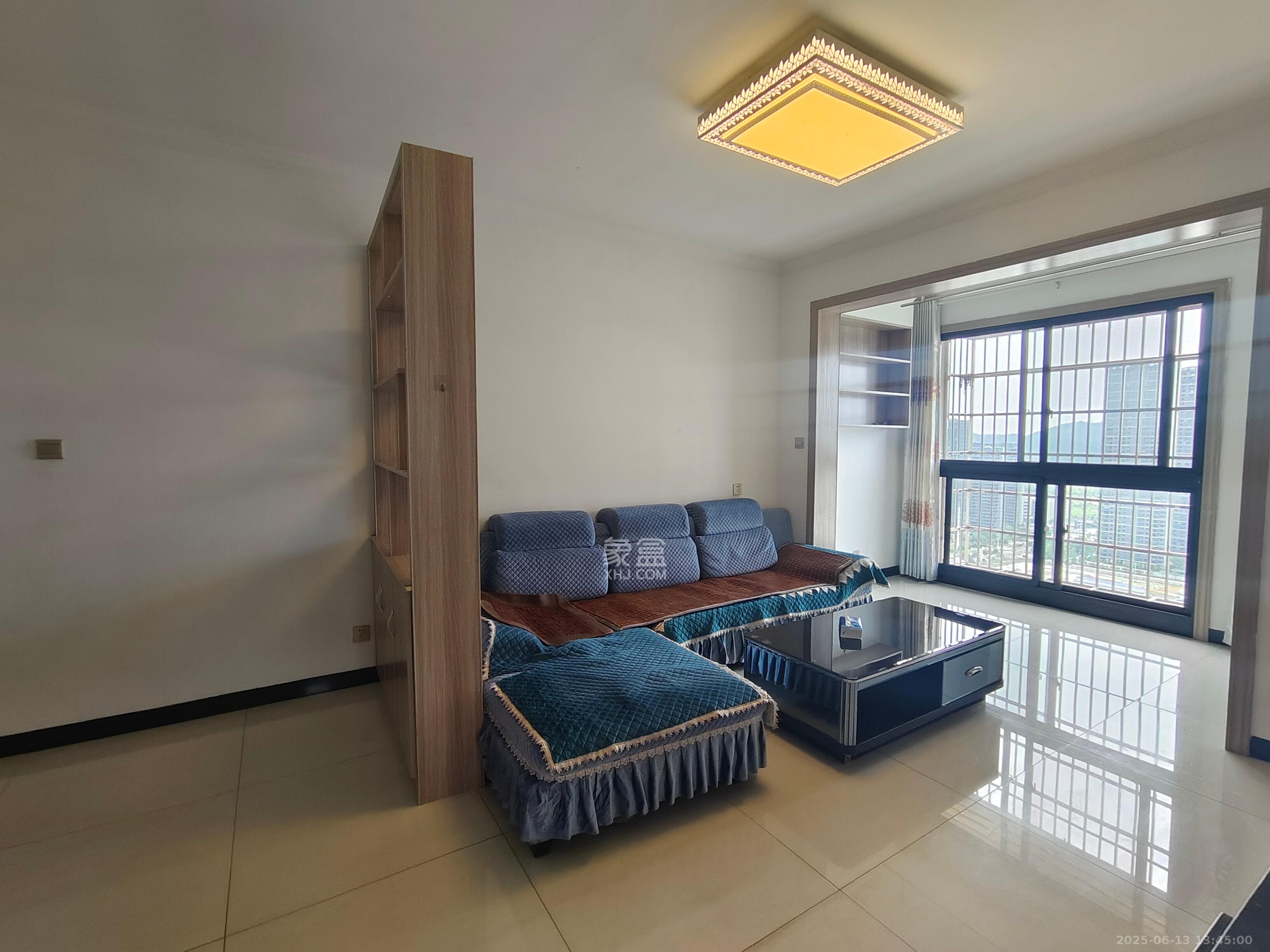 嘉顺苑 2室2厅1卫 2200.0元/月 嘉顺苑 2室2厅1卫 2200.0元/月室内图