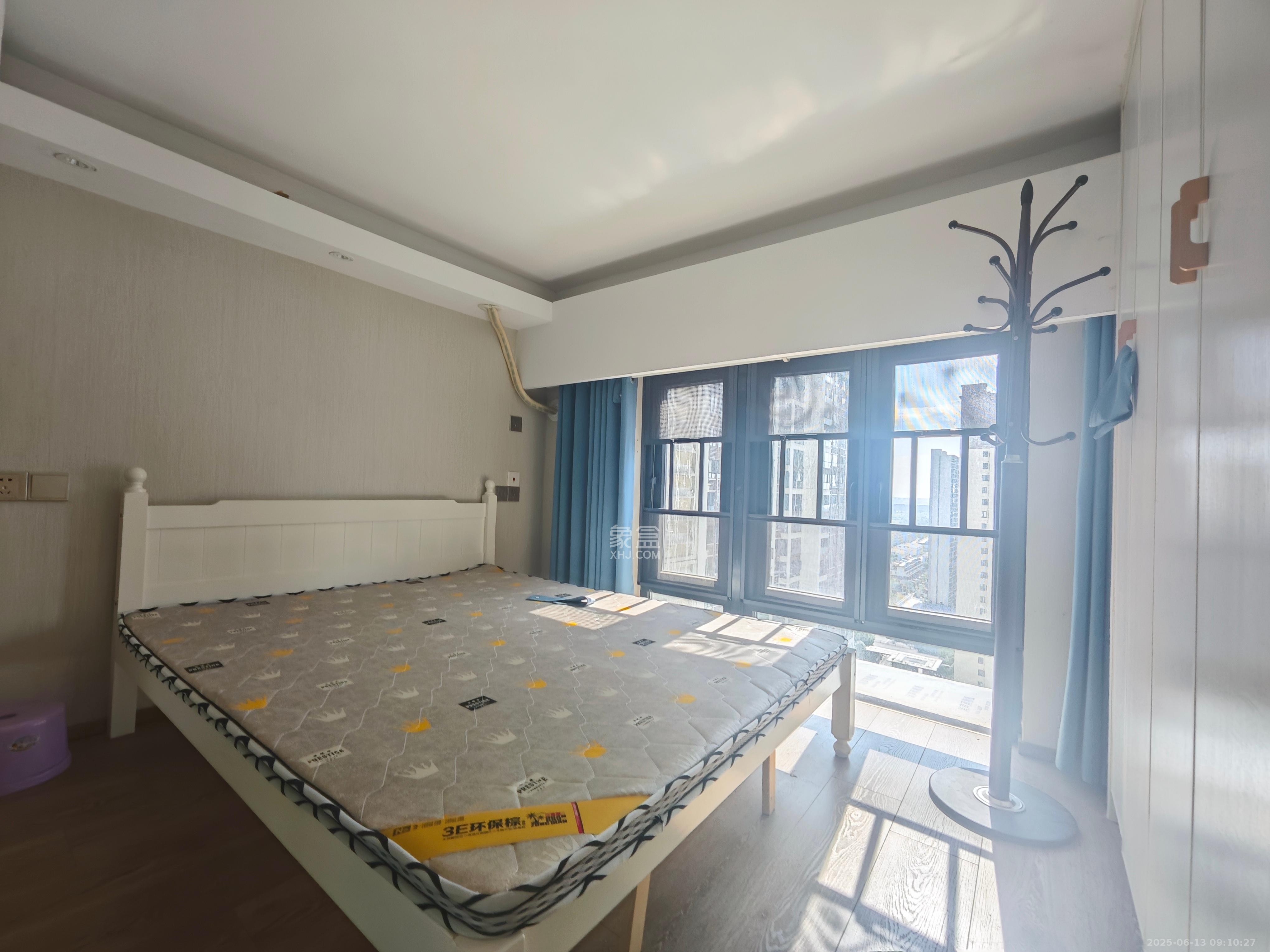 华远海蓝郡 2室1厅1卫 1500.0元/月 华远海蓝郡 2室1厅1卫 1500.0元/月室内图